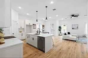 Single Family Residence For Rent in Tarrant County , 5516 Helmick Avenue, Fort Worth, Texas 76107, 4 Bedroom, 2 Bathroom, 2 Garage spaces, 1,780 Sqft, built in 2024, mls#21393761, Real Estate Agent in Fort Worth, Homes For Rent in Tarrant county, Homes For Rent in Fort Worth, Realtor in Fort Worth Texas, Real Estate Brokerage Independent Realty Texas, Luminita Cordes Realtor