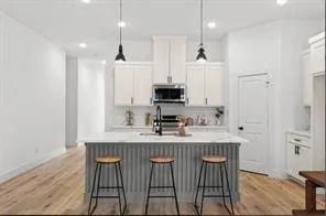 Single Family Residence For Rent in Tarrant County , 5516 Helmick Avenue, Fort Worth, Texas 76107, 4 Bedroom, 2 Bathroom, 2 Garage spaces, 1,780 Sqft, built in 2024, mls#21393761, Real Estate Agent in Fort Worth, Homes For Rent in Tarrant county, Homes For Rent in Fort Worth, Realtor in Fort Worth Texas, Real Estate Brokerage Independent Realty Texas, Luminita Cordes Realtor