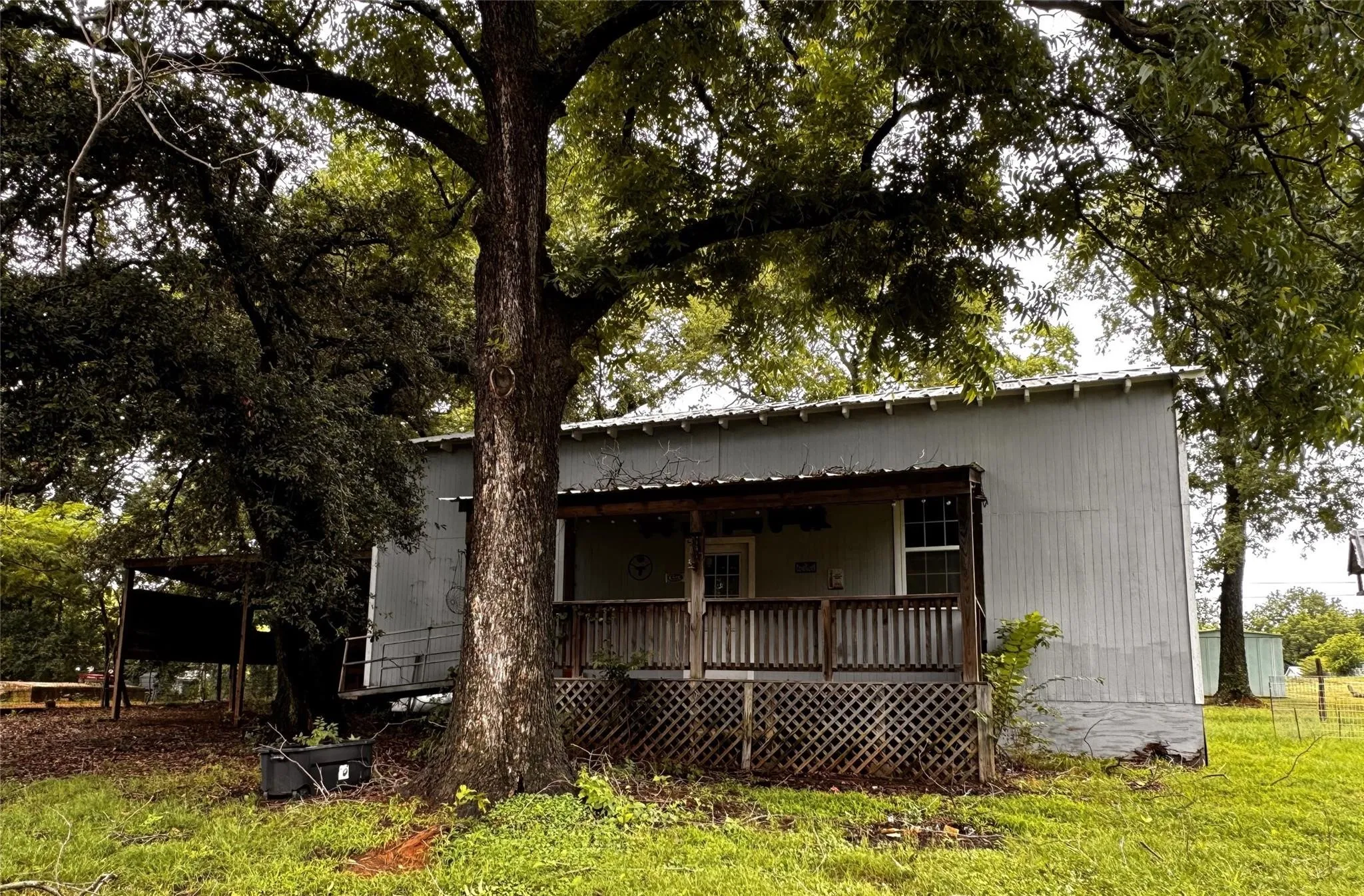 Warehouse For Rent in Grayson County , 2931 S Barrett Avenue, Denison, Texas 75020, 0, 0, Garage spaces, 0 Sqft, built in 1940, mls#21392564, Real Estate Agent in Denison, Homes For Rent in Grayson county, Homes For Rent in Denison, Realtor in Denison Texas, Real Estate Brokerage Independent Realty Texas, Luminita Cordes Realtor