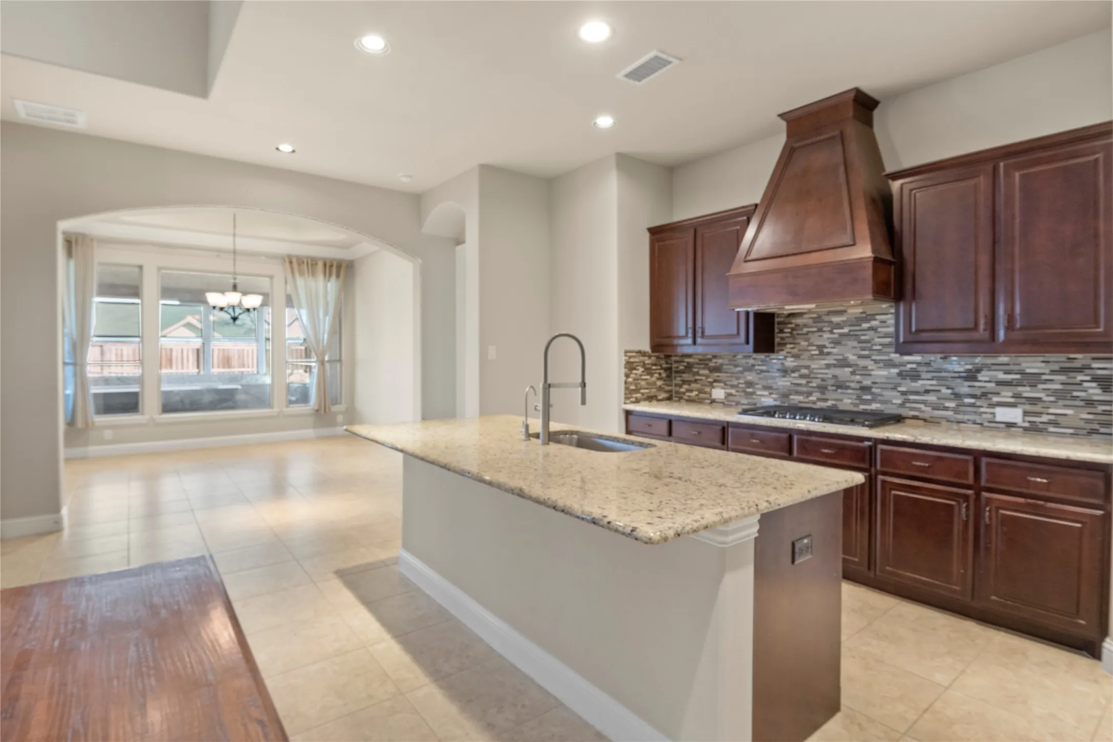 Single Family Residence For Sale in Collin County , 5109 Berkley Drive, Mc Kinney, Texas 75070, 5 Bedroom, 4 Bathroom, 2 Garage spaces, 3,048 Sqft, built in 2017, mls#21393778, Real Estate Agent in Mc Kinney, Homes For Sale in Collin county, Homes For Sale in Mc Kinney, Realtor in Mc Kinney Texas, Real Estate Brokerage Independent Realty Texas, Luminita Cordes Realtor