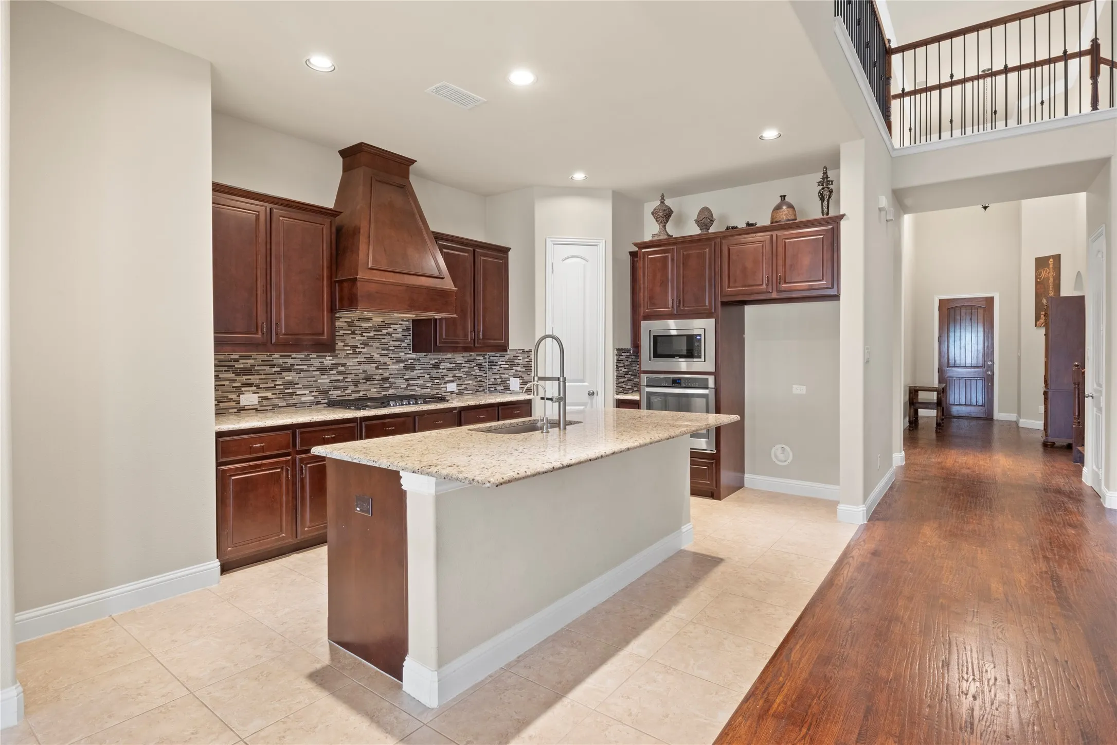 Single Family Residence For Sale in Collin County , 5109 Berkley Drive, Mc Kinney, Texas 75070, 5 Bedroom, 4 Bathroom, 2 Garage spaces, 3,048 Sqft, built in 2017, mls#21393778, Real Estate Agent in Mc Kinney, Homes For Sale in Collin county, Homes For Sale in Mc Kinney, Realtor in Mc Kinney Texas, Real Estate Brokerage Independent Realty Texas, Luminita Cordes Realtor