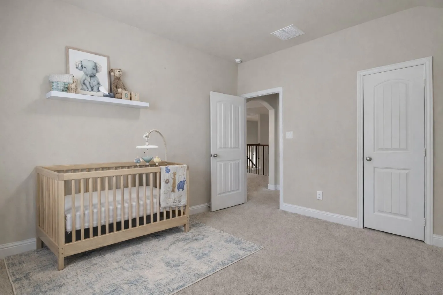 Single Family Residence For Sale in Collin County , 5109 Berkley Drive, Mc Kinney, Texas 75070, 5 Bedroom, 4 Bathroom, 2 Garage spaces, 3,048 Sqft, built in 2017, mls#21393778, Real Estate Agent in Mc Kinney, Homes For Sale in Collin county, Homes For Sale in Mc Kinney, Realtor in Mc Kinney Texas, Real Estate Brokerage Independent Realty Texas, Luminita Cordes Realtor
