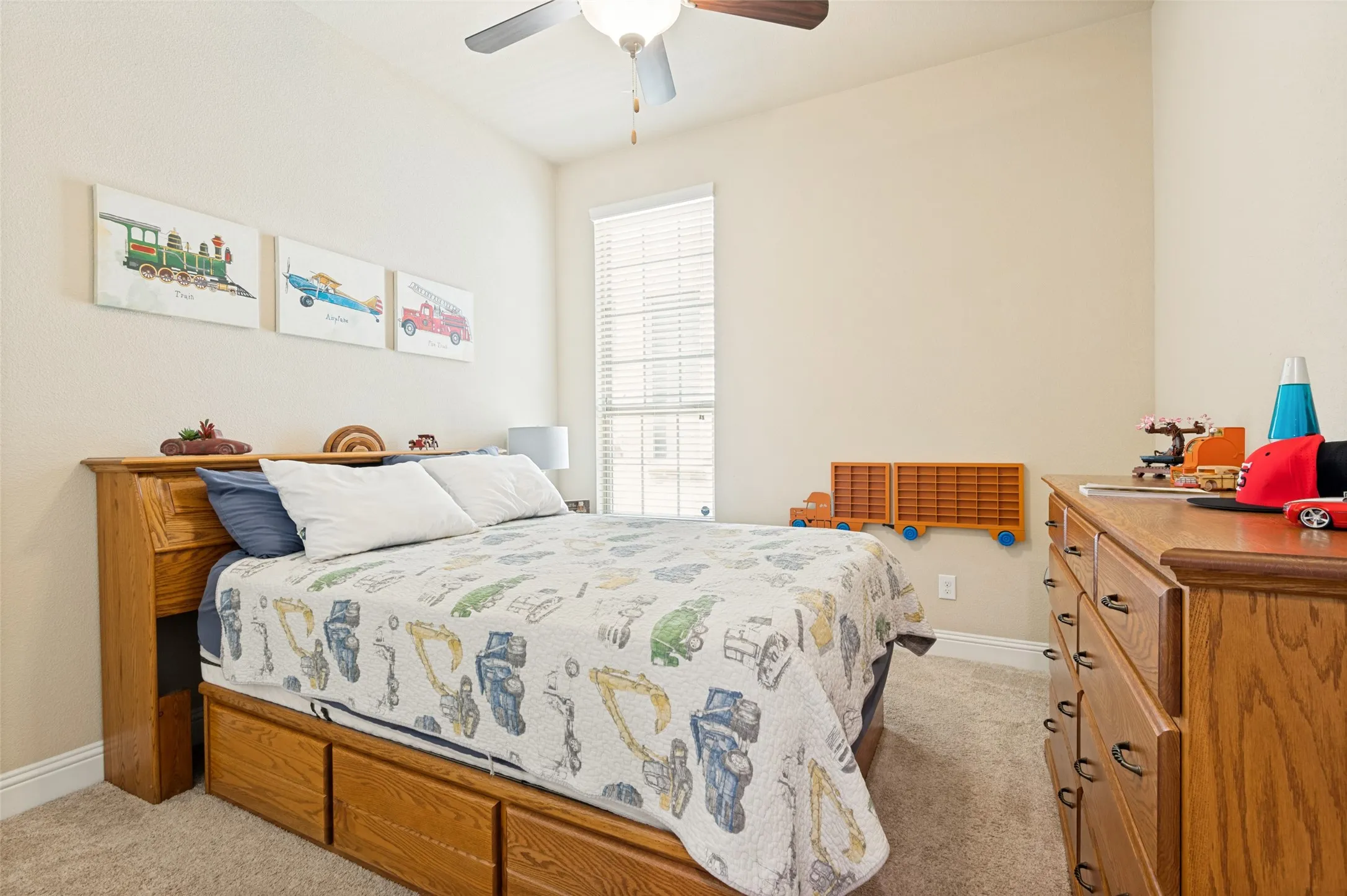 Single Family Residence For Rent in Tarrant County , 911 Mountain Laurel Drive, Euless, Texas 76039, 4 Bedroom, 4 Bathroom, 2 Garage spaces, 3,566 Sqft, built in 2016, mls#21393784, Real Estate Agent in Euless, Homes For Rent in Tarrant county, Homes For Rent in Euless, Realtor in Euless Texas, Real Estate Brokerage Independent Realty Texas, Luminita Cordes Realtor