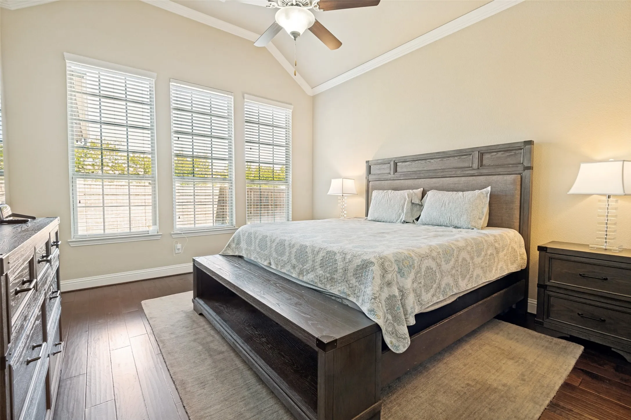 Single Family Residence For Rent in Tarrant County , 911 Mountain Laurel Drive, Euless, Texas 76039, 4 Bedroom, 4 Bathroom, 2 Garage spaces, 3,566 Sqft, built in 2016, mls#21393784, Real Estate Agent in Euless, Homes For Rent in Tarrant county, Homes For Rent in Euless, Realtor in Euless Texas, Real Estate Brokerage Independent Realty Texas, Luminita Cordes Realtor