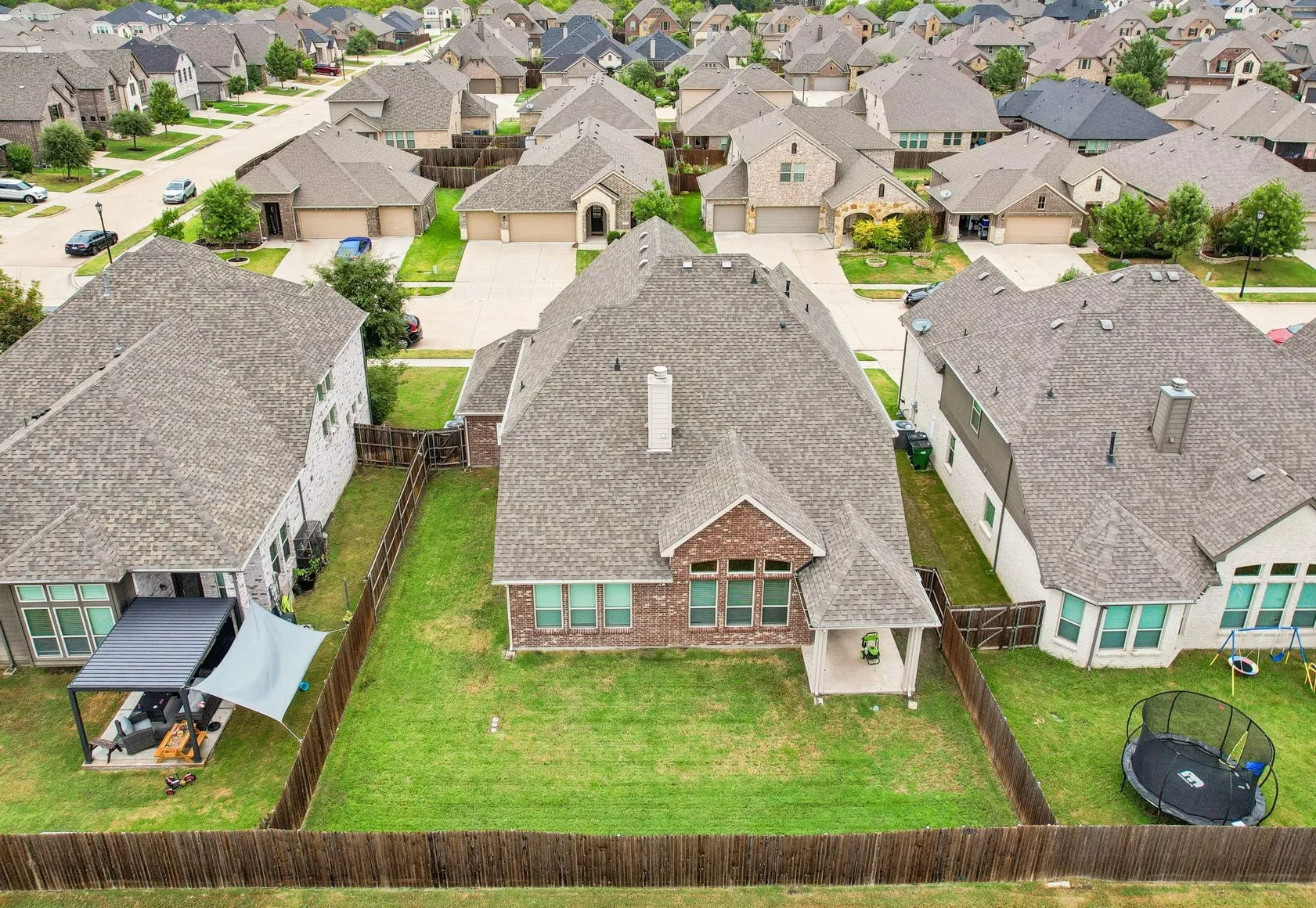 Single Family Residence For Sale in Rockwall County , 932 Manuel Drive, Fate, Texas 75087, 4 Bedroom, 3 Bathroom, 3 Garage spaces, 2,863 Sqft, built in 2020, mls#21393779, Real Estate Agent in Fate, Homes For Sale in Rockwall county, Homes For Sale in Fate, Realtor in Fate Texas, Real Estate Brokerage Independent Realty Texas, Luminita Cordes Realtor