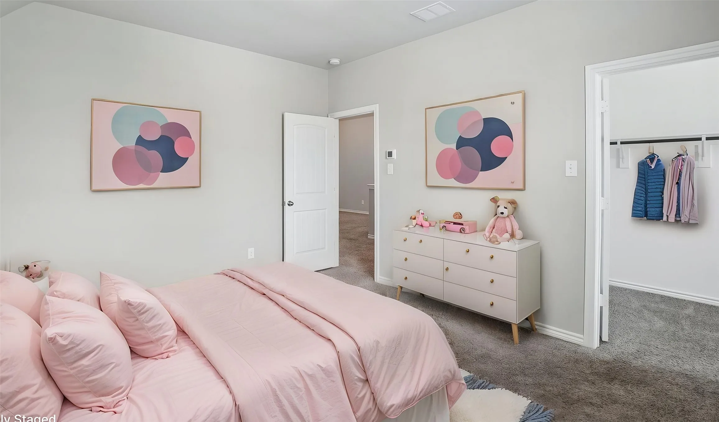 Bedroom w/walk-in closet -  - Virtually Staged