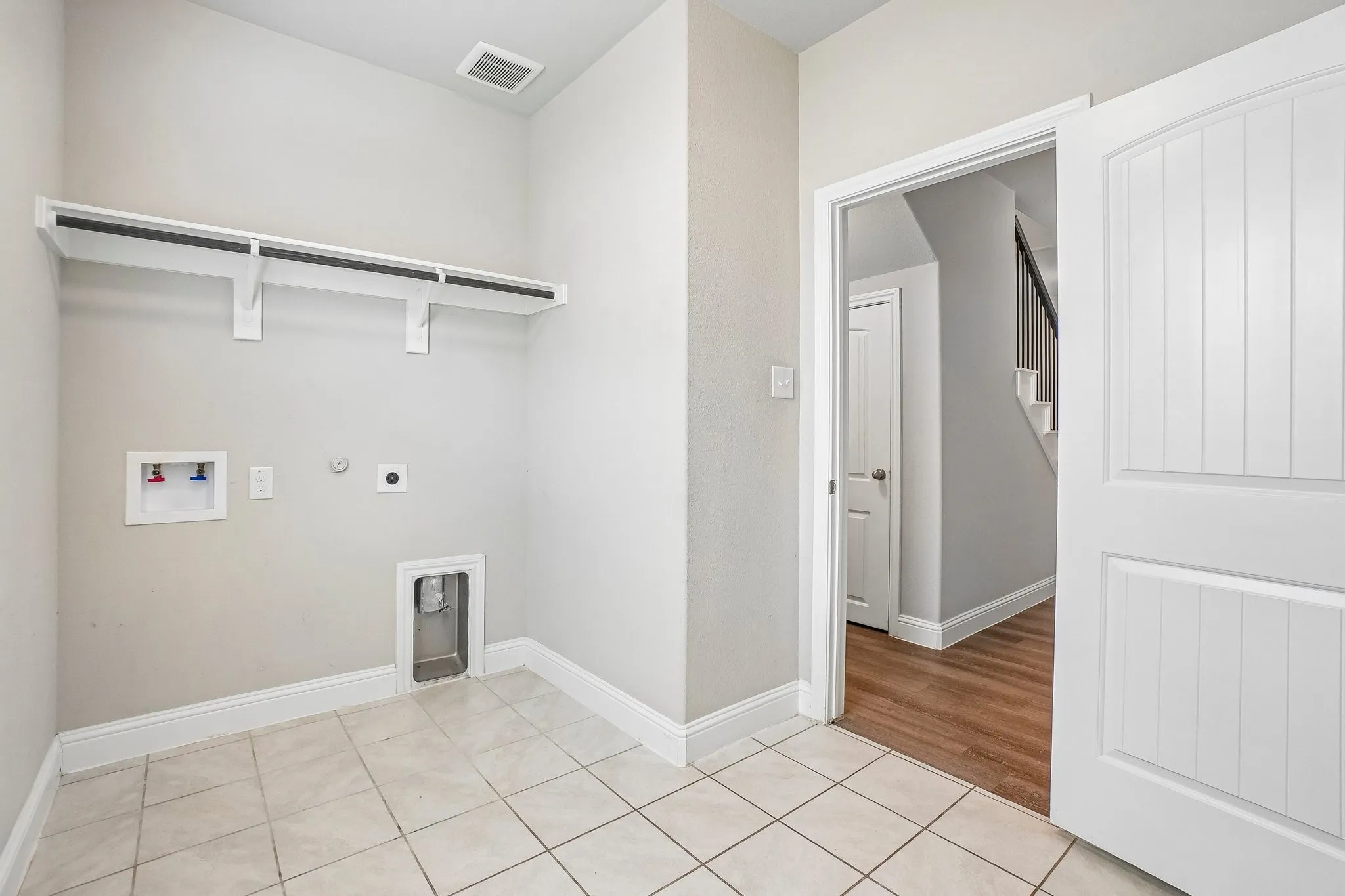 Oversized Laundry Room