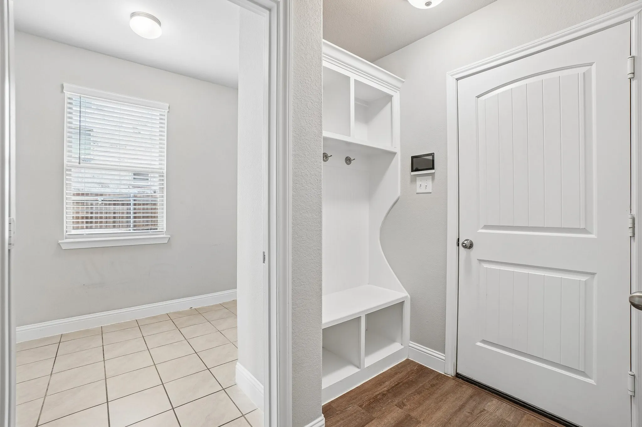 Single Family Residence For Sale in Rockwall County , 932 Manuel Drive, Fate, Texas 75087, 4 Bedroom, 3 Bathroom, 3 Garage spaces, 2,863 Sqft, built in 2020, mls#21393779, Real Estate Agent in Fate, Homes For Sale in Rockwall county, Homes For Sale in Fate, Realtor in Fate Texas, Real Estate Brokerage Independent Realty Texas, Luminita Cordes Realtor