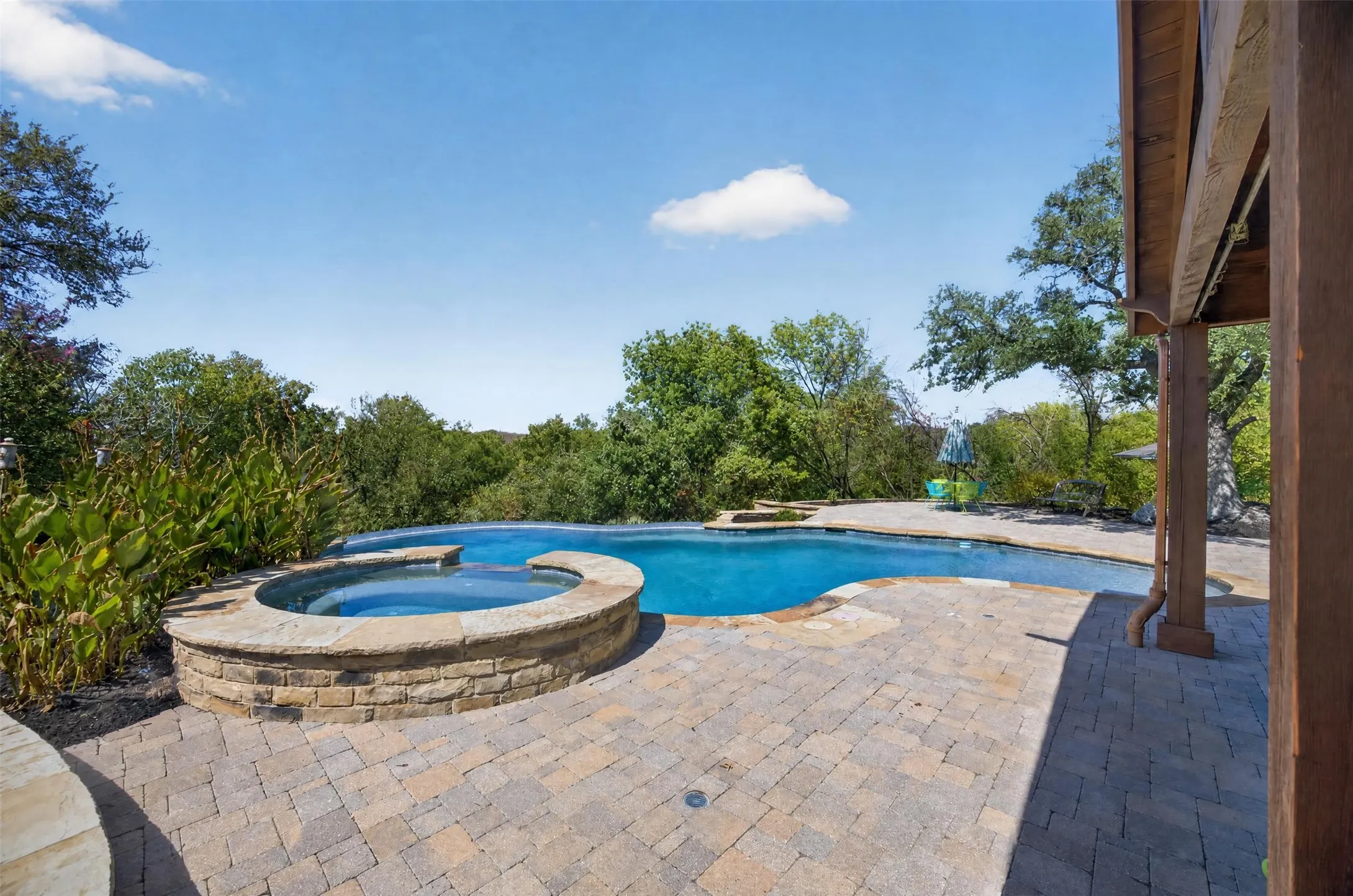 Single Family Residence For Sale in Tarrant County , 9470 Lechner Road, Fort Worth, Texas 76179, 4 Bedroom, 3 Bathroom, 2 Garage spaces, 2,941 Sqft, built in 1996, mls#21385832, Real Estate Agent in Fort Worth, Homes For Sale in Tarrant county, Homes For Sale in Fort Worth, Realtor in Fort Worth Texas, Real Estate Brokerage Independent Realty Texas, Luminita Cordes Realtor