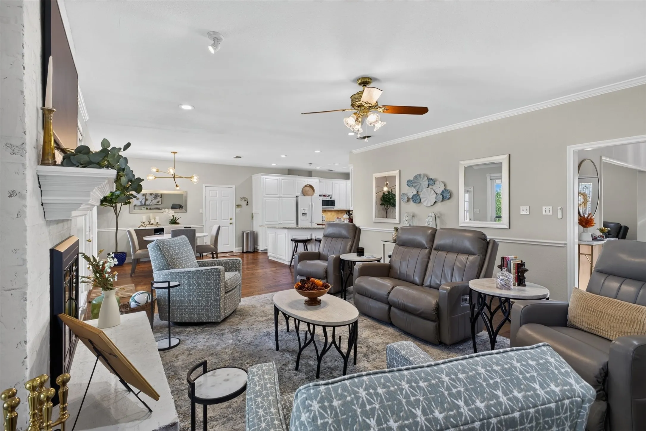 Single Family Residence For Sale in Tarrant County , 9470 Lechner Road, Fort Worth, Texas 76179, 4 Bedroom, 3 Bathroom, 2 Garage spaces, 2,941 Sqft, built in 1996, mls#21385832, Real Estate Agent in Fort Worth, Homes For Sale in Tarrant county, Homes For Sale in Fort Worth, Realtor in Fort Worth Texas, Real Estate Brokerage Independent Realty Texas, Luminita Cordes Realtor
