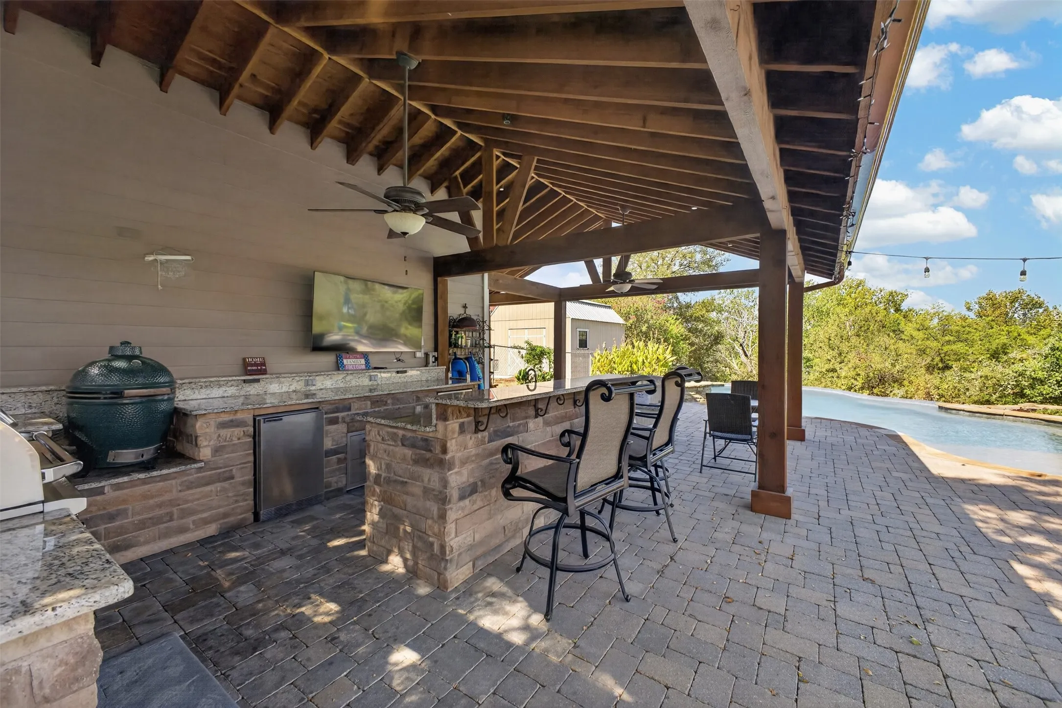 Single Family Residence For Sale in Tarrant County , 9470 Lechner Road, Fort Worth, Texas 76179, 4 Bedroom, 3 Bathroom, 2 Garage spaces, 2,941 Sqft, built in 1996, mls#21385832, Real Estate Agent in Fort Worth, Homes For Sale in Tarrant county, Homes For Sale in Fort Worth, Realtor in Fort Worth Texas, Real Estate Brokerage Independent Realty Texas, Luminita Cordes Realtor