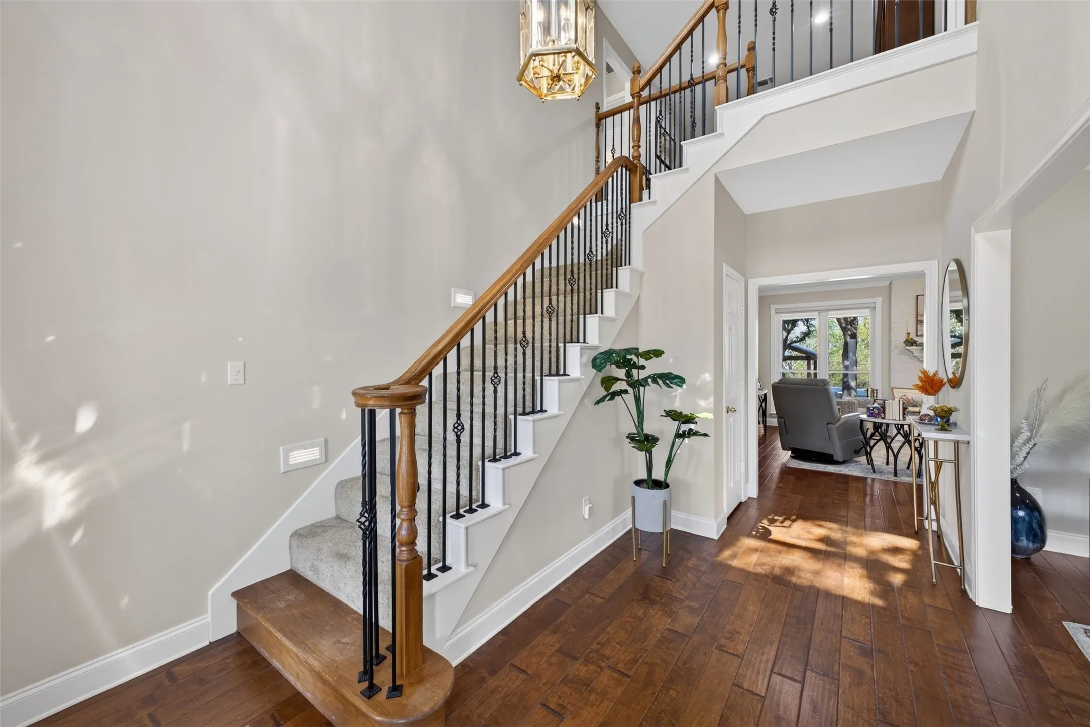 Single Family Residence For Sale in Tarrant County , 9470 Lechner Road, Fort Worth, Texas 76179, 4 Bedroom, 3 Bathroom, 2 Garage spaces, 2,941 Sqft, built in 1996, mls#21385832, Real Estate Agent in Fort Worth, Homes For Sale in Tarrant county, Homes For Sale in Fort Worth, Realtor in Fort Worth Texas, Real Estate Brokerage Independent Realty Texas, Luminita Cordes Realtor