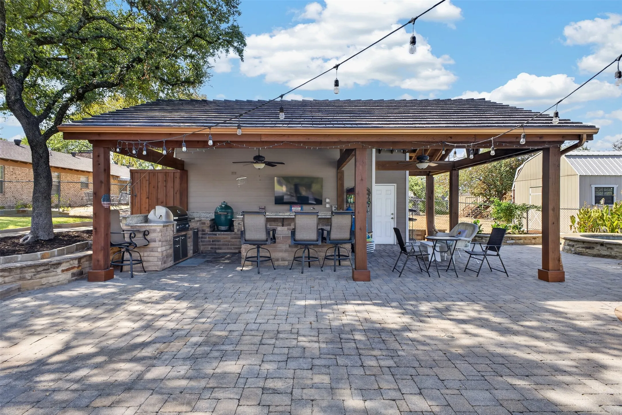 Single Family Residence For Sale in Tarrant County , 9470 Lechner Road, Fort Worth, Texas 76179, 4 Bedroom, 3 Bathroom, 2 Garage spaces, 2,941 Sqft, built in 1996, mls#21385832, Real Estate Agent in Fort Worth, Homes For Sale in Tarrant county, Homes For Sale in Fort Worth, Realtor in Fort Worth Texas, Real Estate Brokerage Independent Realty Texas, Luminita Cordes Realtor