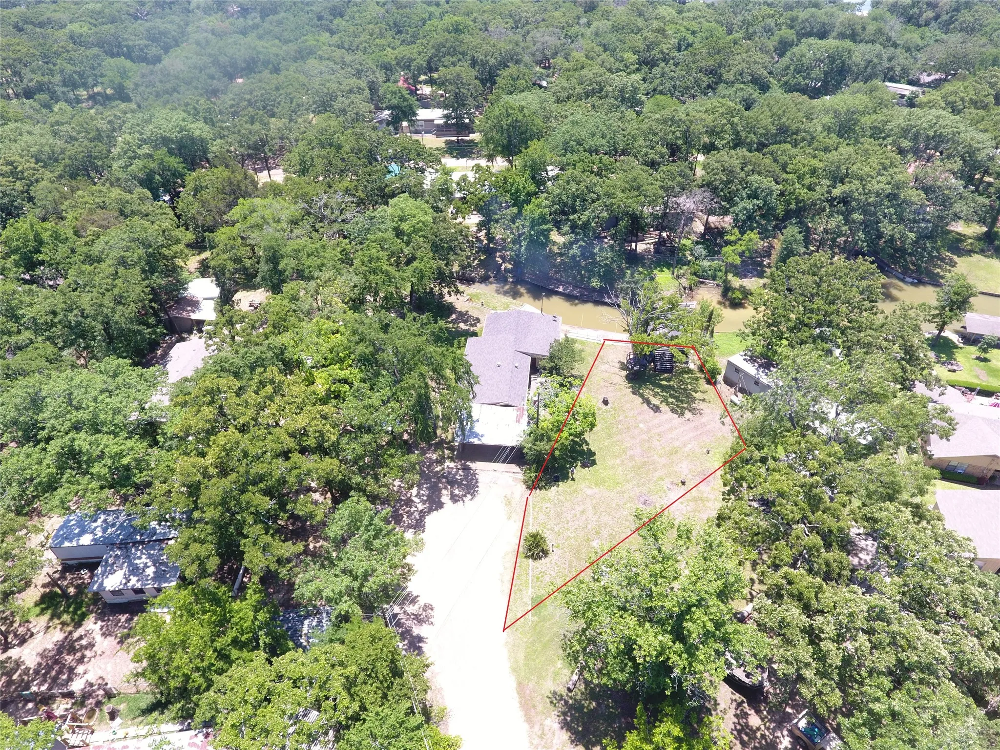 Unimproved Land For Sale in Henderson County , 109 N Bay Circle, Mabank, Texas 75156, 0, 0, Garage spaces, 0 Sqft, built in 2025, mls#21393014, Real Estate Agent in Mabank, Homes For Sale in Henderson county, Homes For Sale in Mabank, Realtor in Mabank Texas, Real Estate Brokerage Independent Realty Texas, Luminita Cordes Realtor