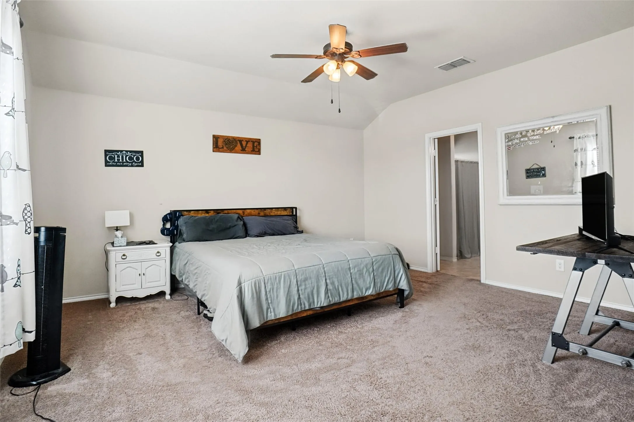 Single Family Residence For Sale in Denton County , 322 Chestnut Lane, Ponder, Texas 76259, 3 Bedroom, 3 Bathroom, 2 Garage spaces, 2,415 Sqft, built in 2016, mls#21391527, Real Estate Agent in Ponder, Homes For Sale in Denton county, Homes For Sale in Ponder, Realtor in Ponder Texas, Real Estate Brokerage Independent Realty Texas, Luminita Cordes Realtor