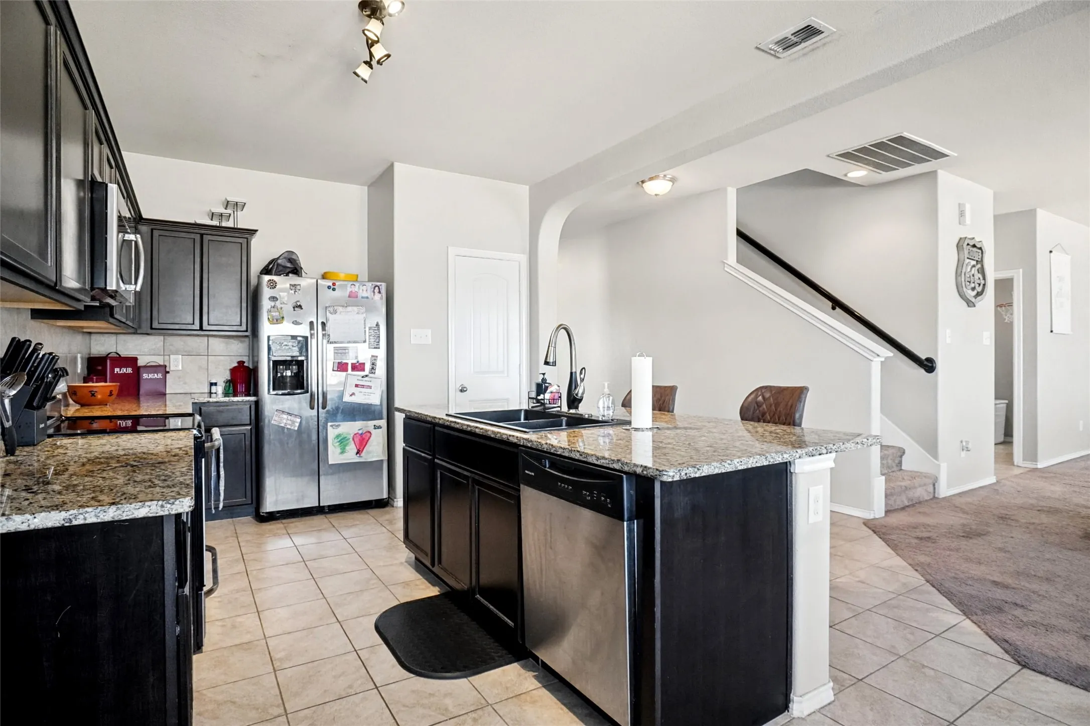Single Family Residence For Sale in Denton County , 322 Chestnut Lane, Ponder, Texas 76259, 3 Bedroom, 3 Bathroom, 2 Garage spaces, 2,415 Sqft, built in 2016, mls#21391527, Real Estate Agent in Ponder, Homes For Sale in Denton county, Homes For Sale in Ponder, Realtor in Ponder Texas, Real Estate Brokerage Independent Realty Texas, Luminita Cordes Realtor