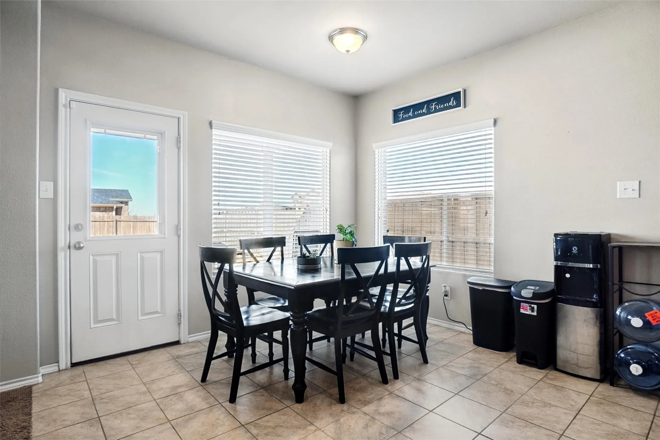 Single Family Residence For Sale in Denton County , 322 Chestnut Lane, Ponder, Texas 76259, 3 Bedroom, 3 Bathroom, 2 Garage spaces, 2,415 Sqft, built in 2016, mls#21391527, Real Estate Agent in Ponder, Homes For Sale in Denton county, Homes For Sale in Ponder, Realtor in Ponder Texas, Real Estate Brokerage Independent Realty Texas, Luminita Cordes Realtor