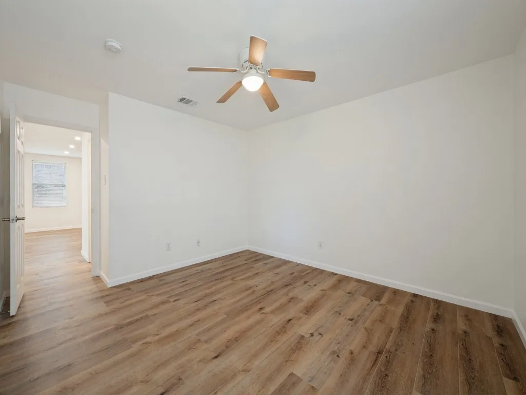 Single Family Residence For Sale in Collin County , 605 Rocky Springs Drive, Mc Kinney, Texas 75071, 3 Bedroom, 2 Bathroom, 2 Garage spaces, 1,707 Sqft, built in 2004, mls#21393798, Real Estate Agent in Mc Kinney, Homes For Sale in Collin county, Homes For Sale in Mc Kinney, Realtor in Mc Kinney Texas, Real Estate Brokerage Independent Realty Texas, Luminita Cordes Realtor