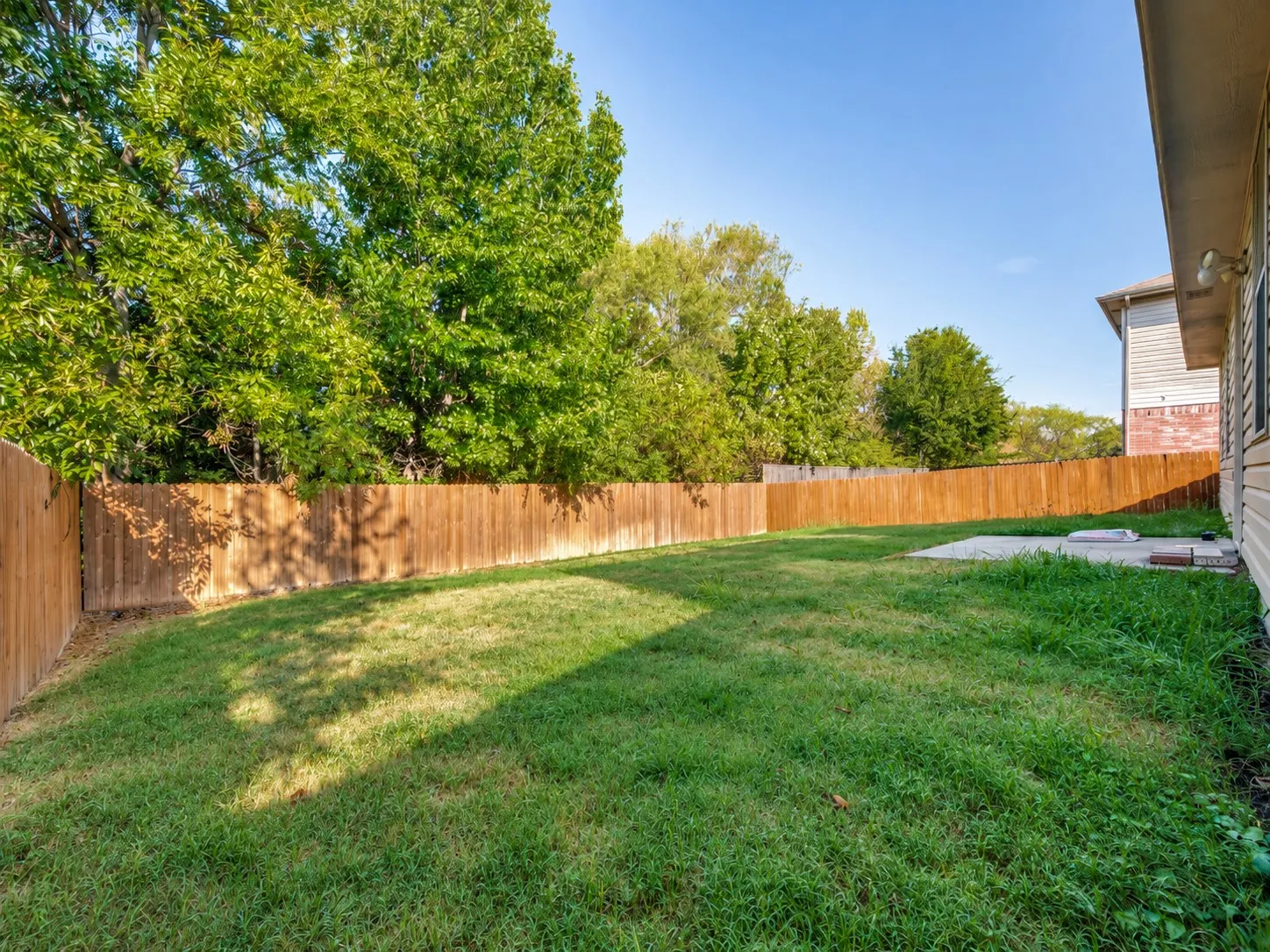 Single Family Residence For Sale in Collin County , 605 Rocky Springs Drive, Mc Kinney, Texas 75071, 3 Bedroom, 2 Bathroom, 2 Garage spaces, 1,707 Sqft, built in 2004, mls#21393798, Real Estate Agent in Mc Kinney, Homes For Sale in Collin county, Homes For Sale in Mc Kinney, Realtor in Mc Kinney Texas, Real Estate Brokerage Independent Realty Texas, Luminita Cordes Realtor