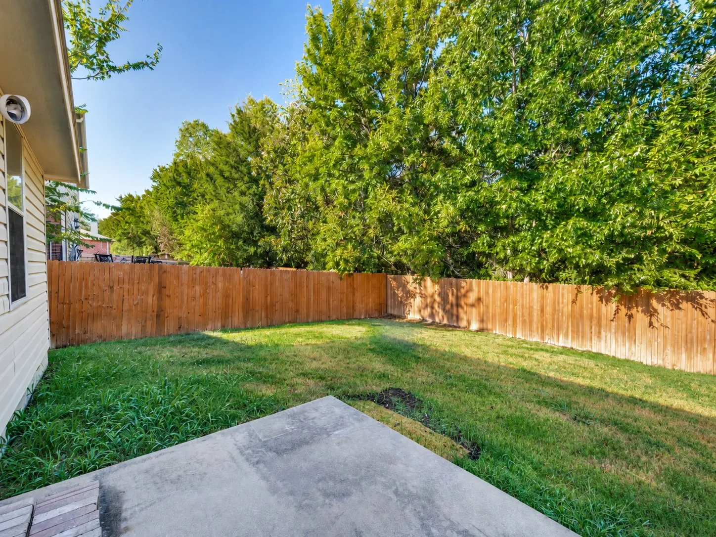 Single Family Residence For Sale in Collin County , 605 Rocky Springs Drive, Mc Kinney, Texas 75071, 3 Bedroom, 2 Bathroom, 2 Garage spaces, 1,707 Sqft, built in 2004, mls#21393798, Real Estate Agent in Mc Kinney, Homes For Sale in Collin county, Homes For Sale in Mc Kinney, Realtor in Mc Kinney Texas, Real Estate Brokerage Independent Realty Texas, Luminita Cordes Realtor