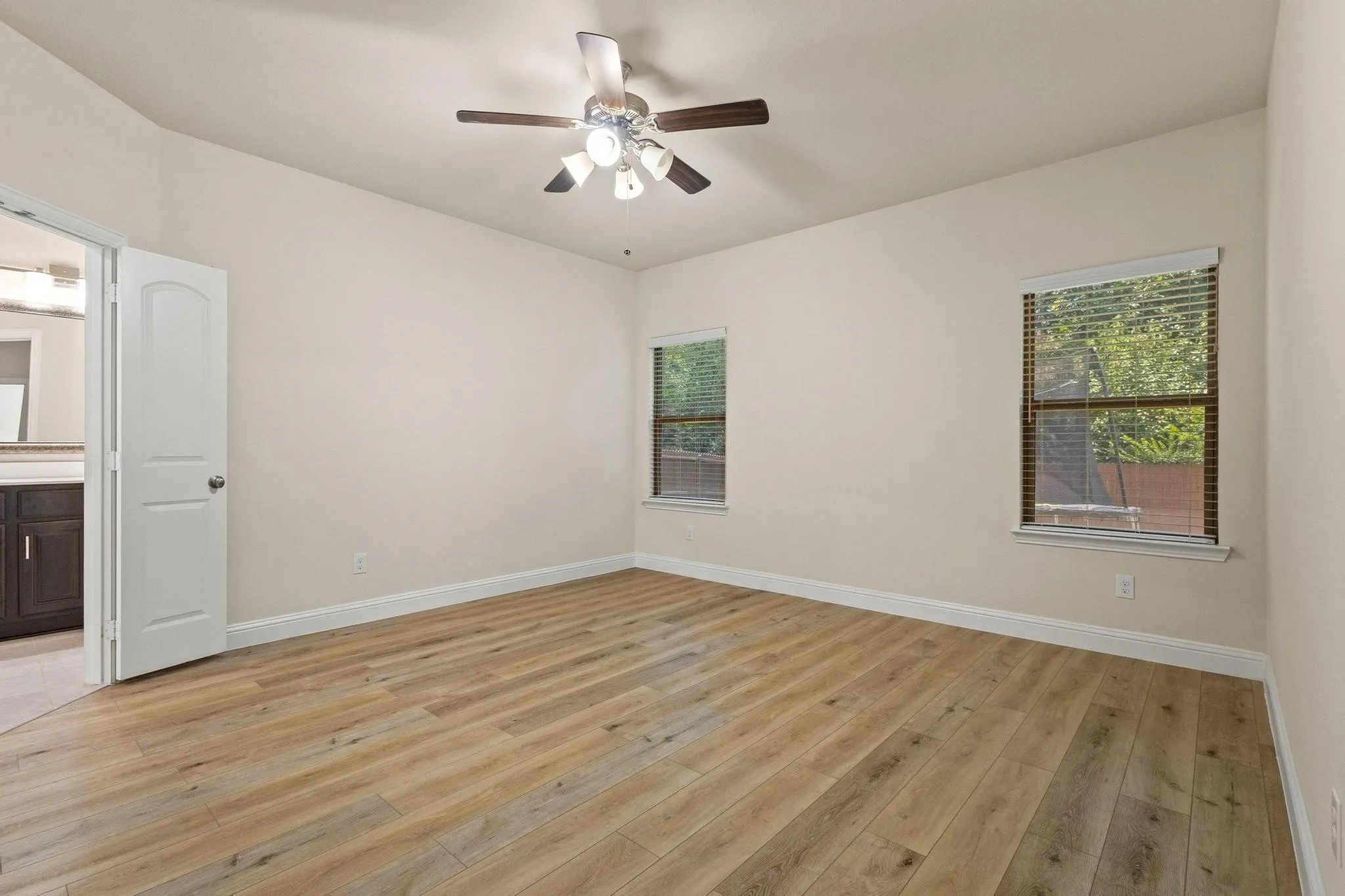 Single Family Residence For Rent in Hunt County , 7822 Cottonwood Drive, Greenville, Texas 75402, 3 Bedroom, 2 Bathroom, 2 Garage spaces, 1,806 Sqft, built in 2020, mls#21393776, Real Estate Agent in Greenville, Homes For Rent in Hunt county, Homes For Rent in Greenville, Realtor in Greenville Texas, Real Estate Brokerage Independent Realty Texas, Luminita Cordes Realtor