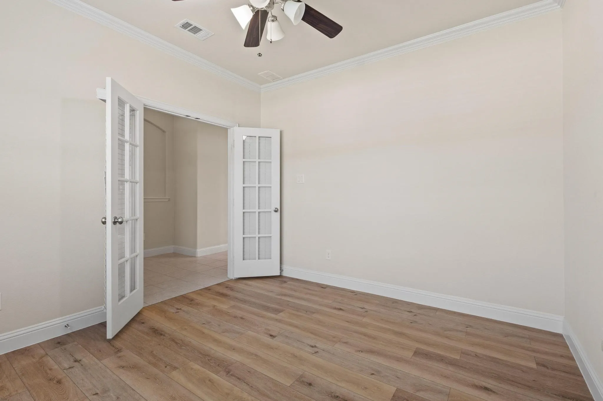 Single Family Residence For Rent in Hunt County , 7822 Cottonwood Drive, Greenville, Texas 75402, 3 Bedroom, 2 Bathroom, 2 Garage spaces, 1,806 Sqft, built in 2020, mls#21393776, Real Estate Agent in Greenville, Homes For Rent in Hunt county, Homes For Rent in Greenville, Realtor in Greenville Texas, Real Estate Brokerage Independent Realty Texas, Luminita Cordes Realtor