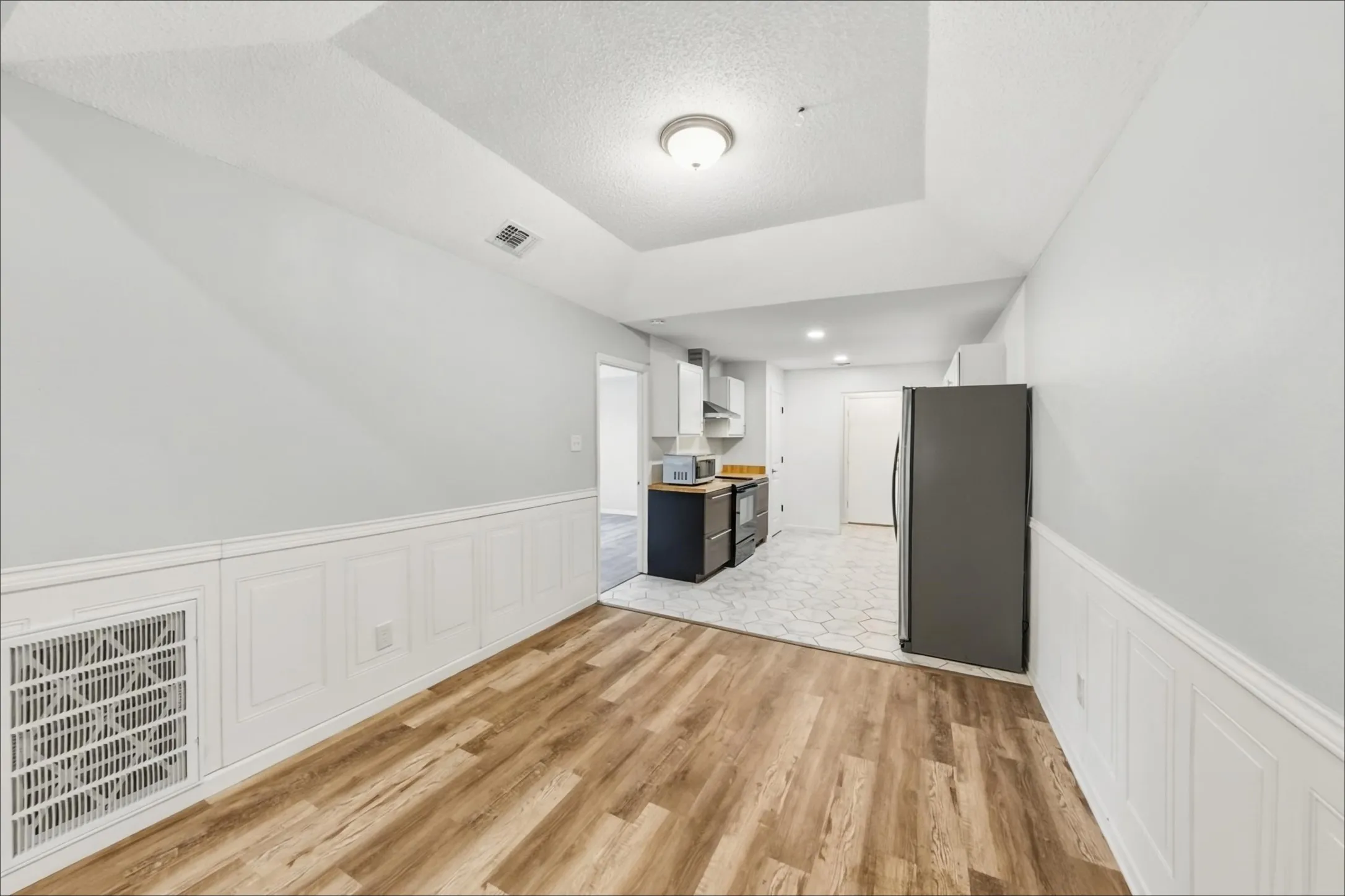 Duplex For Rent in Tarrant County , 7806 Laver Court, Fort Worth, Texas 76112, 3 Bedroom, 2 Bathroom, 2 Garage spaces, 2,767 Sqft, built in 1984, mls#21393814, Real Estate Agent in Fort Worth, Homes For Rent in Tarrant county, Homes For Rent in Fort Worth, Realtor in Fort Worth Texas, Real Estate Brokerage Independent Realty Texas, Luminita Cordes Realtor