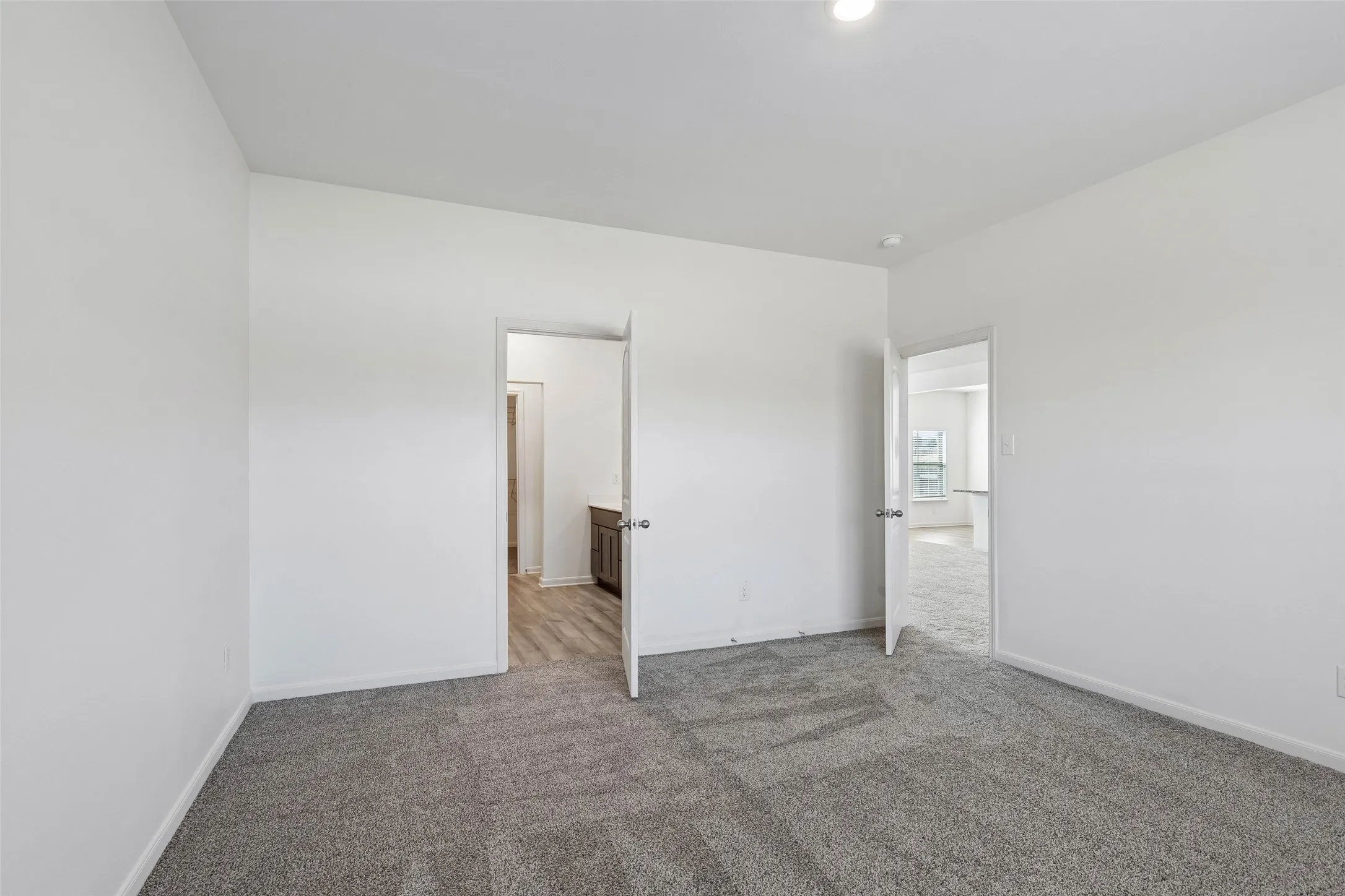 Single Family Residence For Sale in Dallas County , 618 Arlington Park Court, Seagoville, Texas 75159, 4 Bedroom, 3 Bathroom, 2 Garage spaces, 2,587 Sqft, built in 2021, mls#21393822, Real Estate Agent in Seagoville, Homes For Sale in Dallas county, Homes For Sale in Seagoville, Realtor in Seagoville Texas, Real Estate Brokerage Independent Realty Texas, Luminita Cordes Realtor