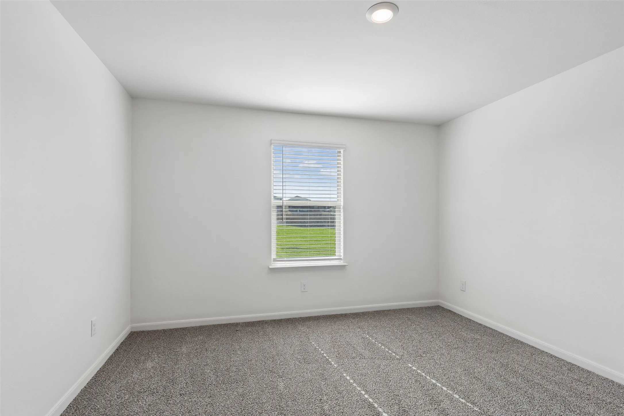 Single Family Residence For Sale in Dallas County , 618 Arlington Park Court, Seagoville, Texas 75159, 4 Bedroom, 3 Bathroom, 2 Garage spaces, 2,587 Sqft, built in 2021, mls#21393822, Real Estate Agent in Seagoville, Homes For Sale in Dallas county, Homes For Sale in Seagoville, Realtor in Seagoville Texas, Real Estate Brokerage Independent Realty Texas, Luminita Cordes Realtor