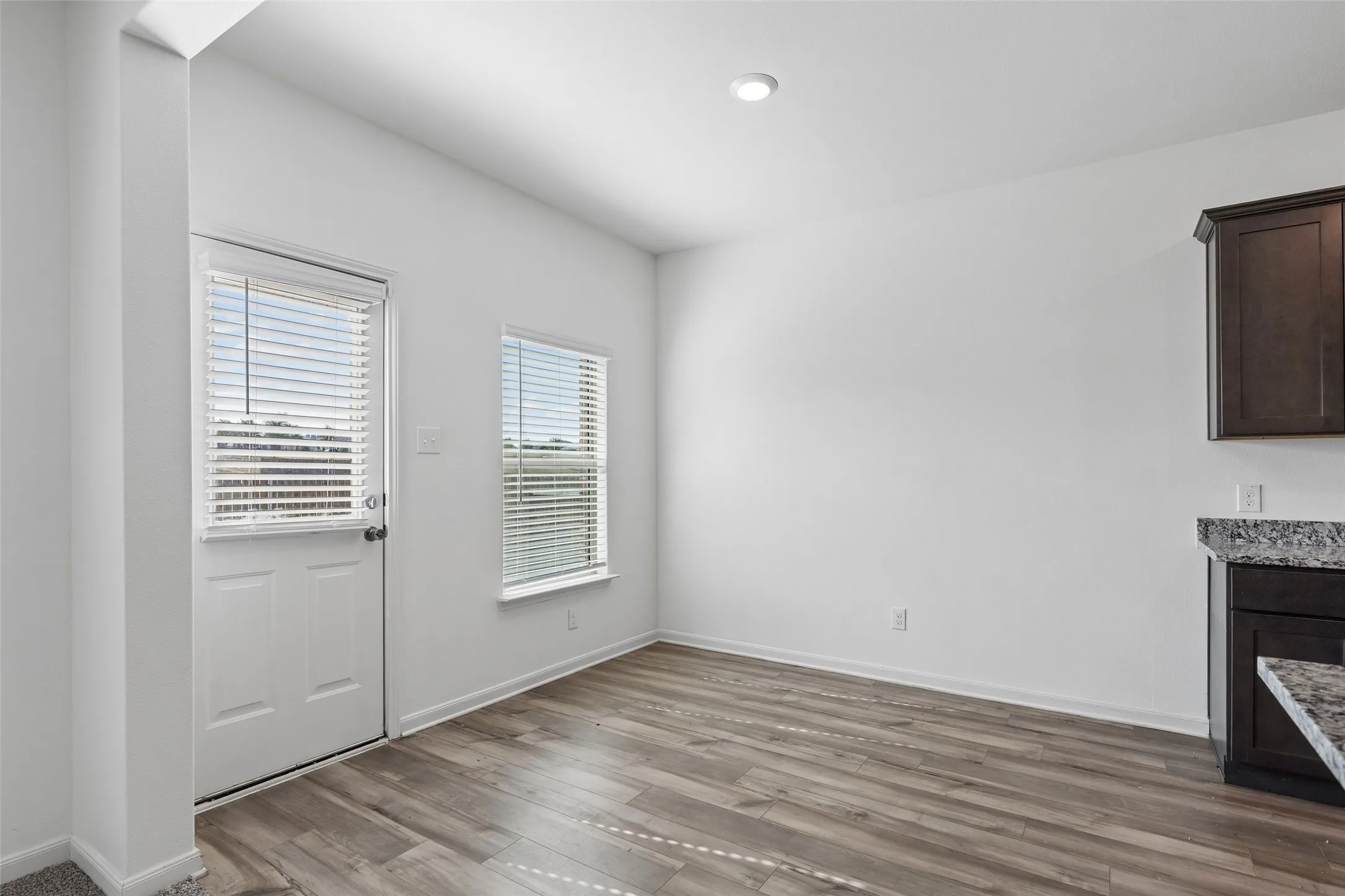 Single Family Residence For Sale in Dallas County , 618 Arlington Park Court, Seagoville, Texas 75159, 4 Bedroom, 3 Bathroom, 2 Garage spaces, 2,587 Sqft, built in 2021, mls#21393822, Real Estate Agent in Seagoville, Homes For Sale in Dallas county, Homes For Sale in Seagoville, Realtor in Seagoville Texas, Real Estate Brokerage Independent Realty Texas, Luminita Cordes Realtor