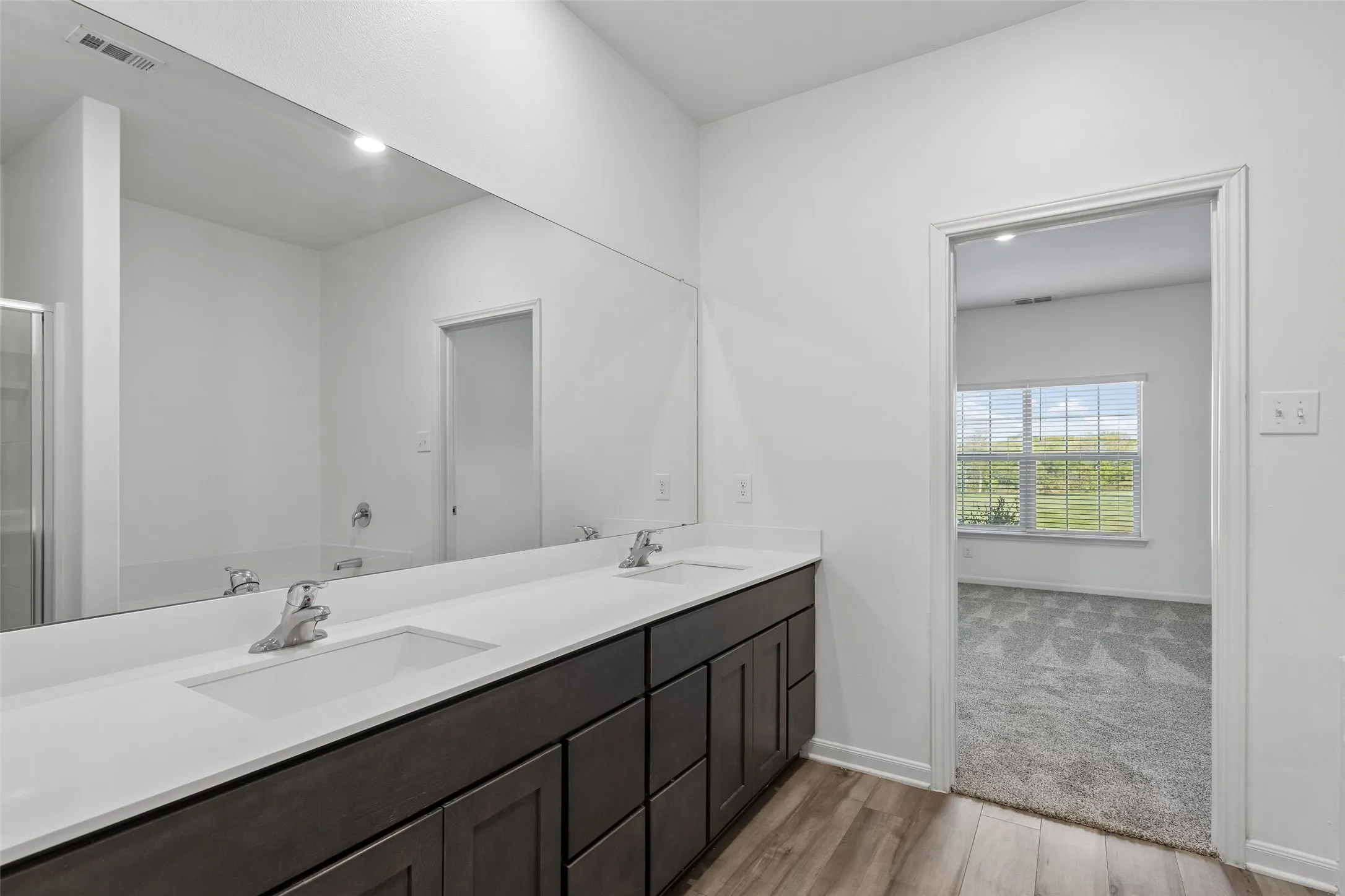 Single Family Residence For Sale in Dallas County , 618 Arlington Park Court, Seagoville, Texas 75159, 4 Bedroom, 3 Bathroom, 2 Garage spaces, 2,587 Sqft, built in 2021, mls#21393822, Real Estate Agent in Seagoville, Homes For Sale in Dallas county, Homes For Sale in Seagoville, Realtor in Seagoville Texas, Real Estate Brokerage Independent Realty Texas, Luminita Cordes Realtor