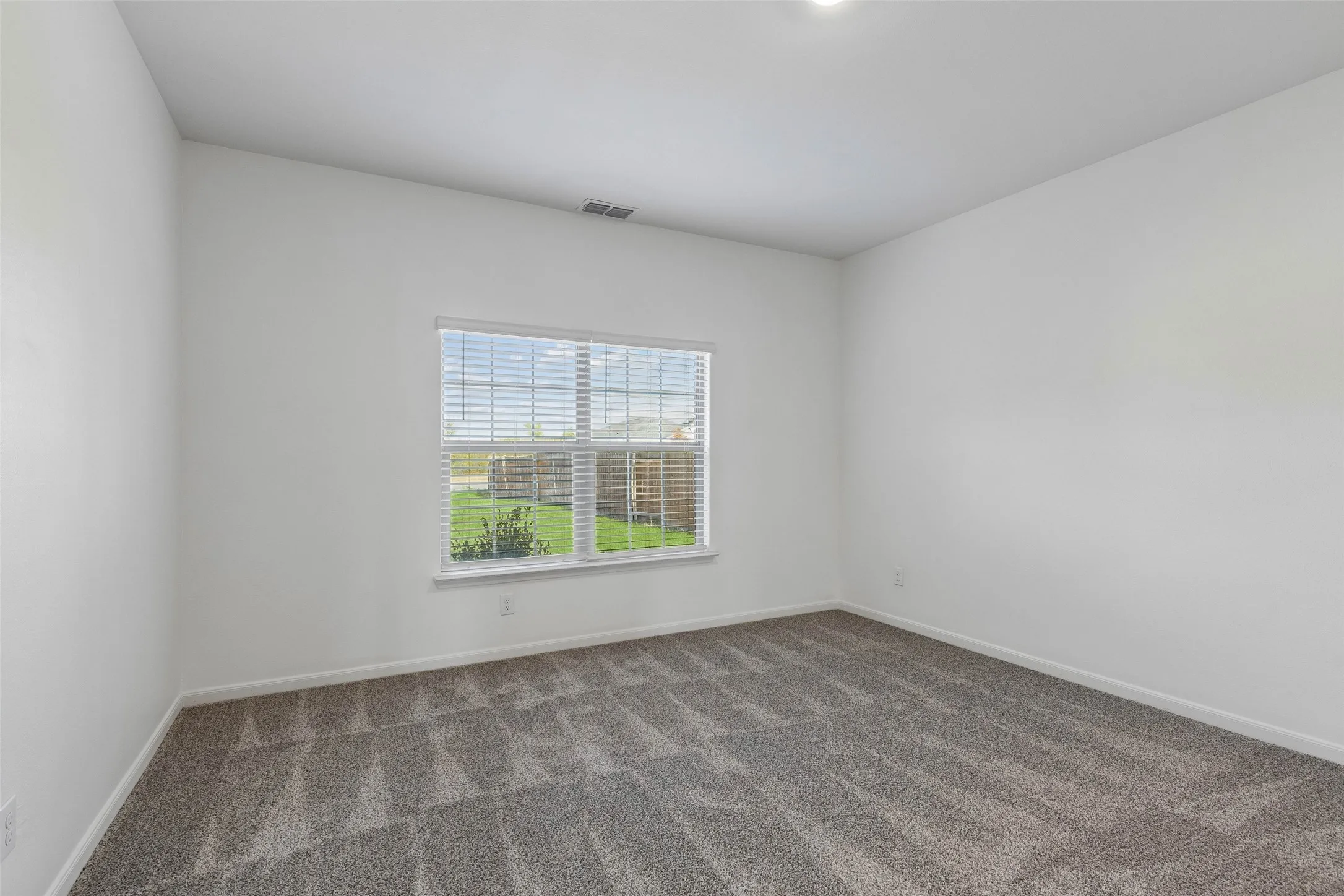 Single Family Residence For Sale in Dallas County , 618 Arlington Park Court, Seagoville, Texas 75159, 4 Bedroom, 3 Bathroom, 2 Garage spaces, 2,587 Sqft, built in 2021, mls#21393822, Real Estate Agent in Seagoville, Homes For Sale in Dallas county, Homes For Sale in Seagoville, Realtor in Seagoville Texas, Real Estate Brokerage Independent Realty Texas, Luminita Cordes Realtor
