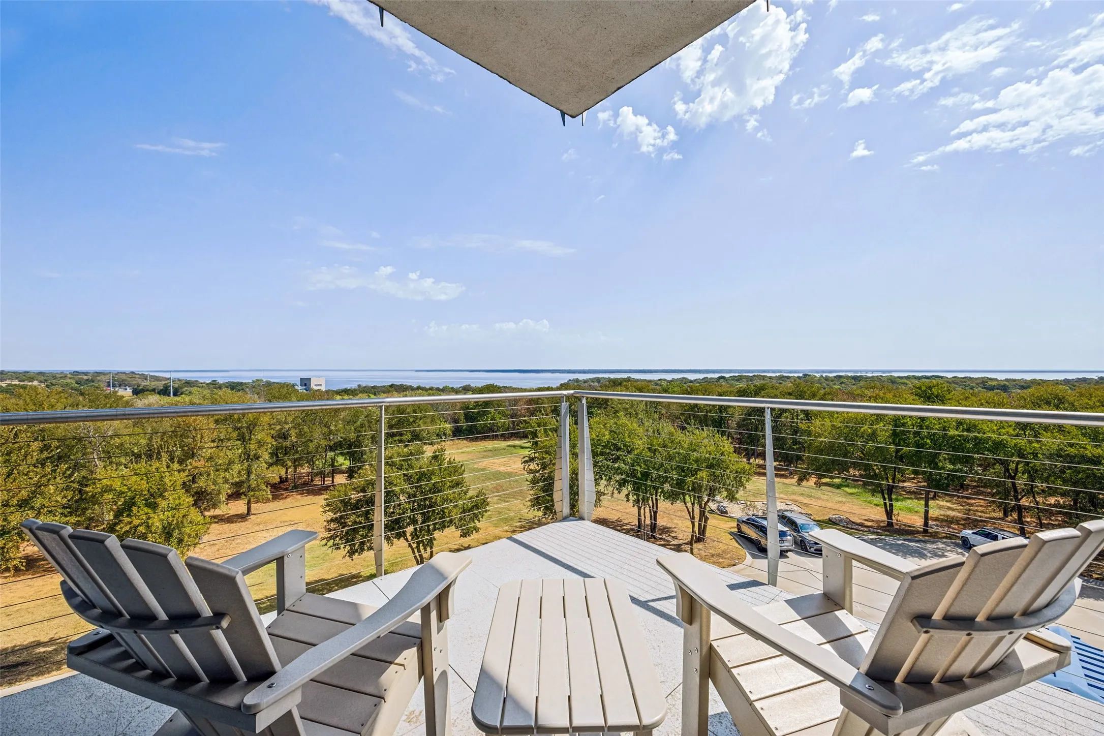 Condominium For Sale in Grayson County , 101 Diamond Pointe Loop 3N, Denison, Texas 75020, 3 Bedroom, 2 Bathroom, 2 Garage spaces, 2,180 Sqft, built in 2002, mls#21385730, Real Estate Agent in Denison, Homes For Sale in Grayson county, Homes For Sale in Denison, Realtor in Denison Texas, Real Estate Brokerage Independent Realty Texas, Luminita Cordes Realtor