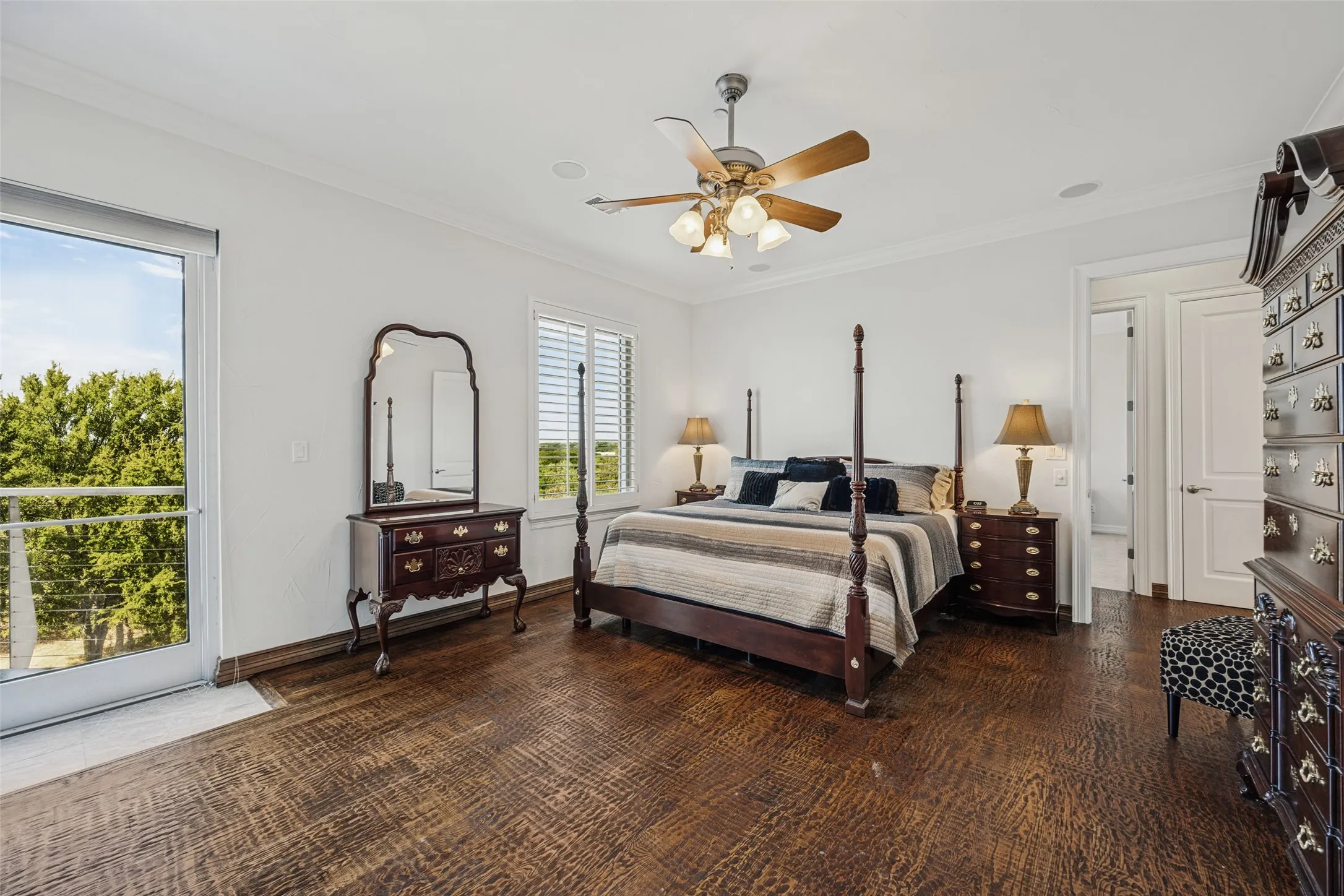 Condominium For Sale in Grayson County , 101 Diamond Pointe Loop 3N, Denison, Texas 75020, 3 Bedroom, 2 Bathroom, 2 Garage spaces, 2,180 Sqft, built in 2002, mls#21385730, Real Estate Agent in Denison, Homes For Sale in Grayson county, Homes For Sale in Denison, Realtor in Denison Texas, Real Estate Brokerage Independent Realty Texas, Luminita Cordes Realtor