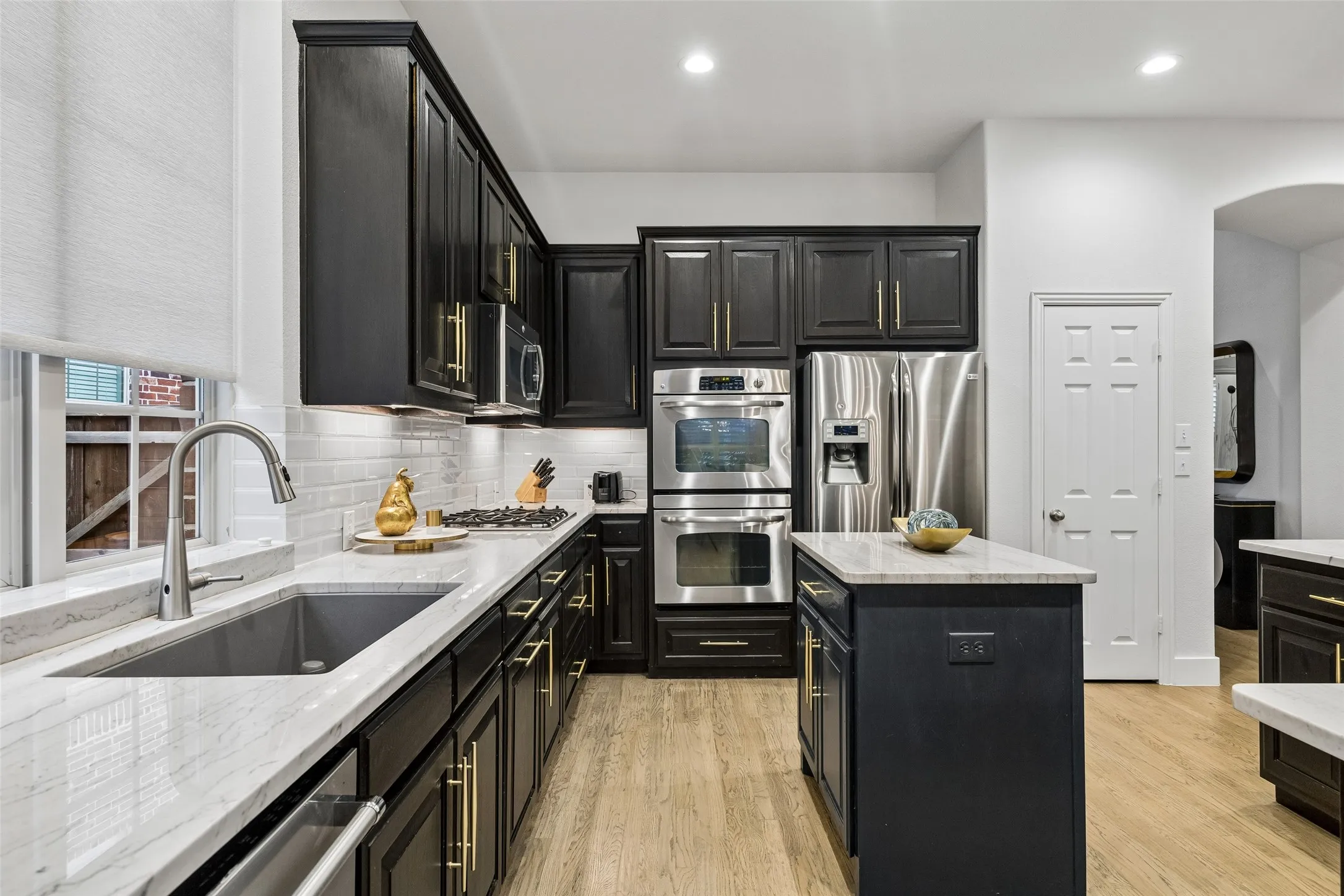 Single Family Residence For Sale in Collin County , 3448 Estes Park Lane, Mc Kinney, Texas 75070, 4 Bedroom, 3 Bathroom, 2 Garage spaces, 2,648 Sqft, built in 2008, mls#21387541, Real Estate Agent in Mc Kinney, Homes For Sale in Collin county, Homes For Sale in Mc Kinney, Realtor in Mc Kinney Texas, Real Estate Brokerage Independent Realty Texas, Luminita Cordes Realtor