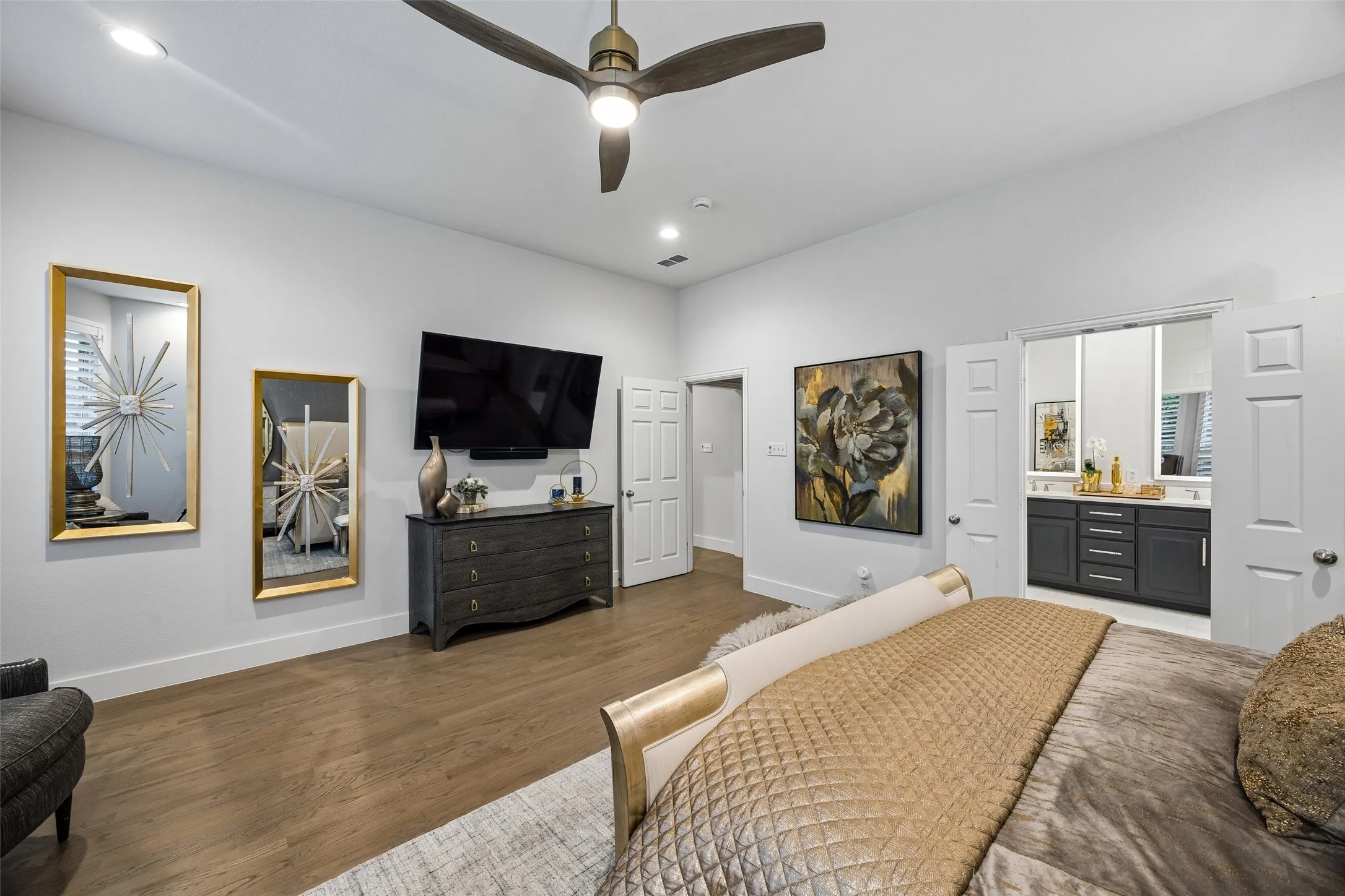 Single Family Residence For Sale in Collin County , 3448 Estes Park Lane, Mc Kinney, Texas 75070, 4 Bedroom, 3 Bathroom, 2 Garage spaces, 2,648 Sqft, built in 2008, mls#21387541, Real Estate Agent in Mc Kinney, Homes For Sale in Collin county, Homes For Sale in Mc Kinney, Realtor in Mc Kinney Texas, Real Estate Brokerage Independent Realty Texas, Luminita Cordes Realtor