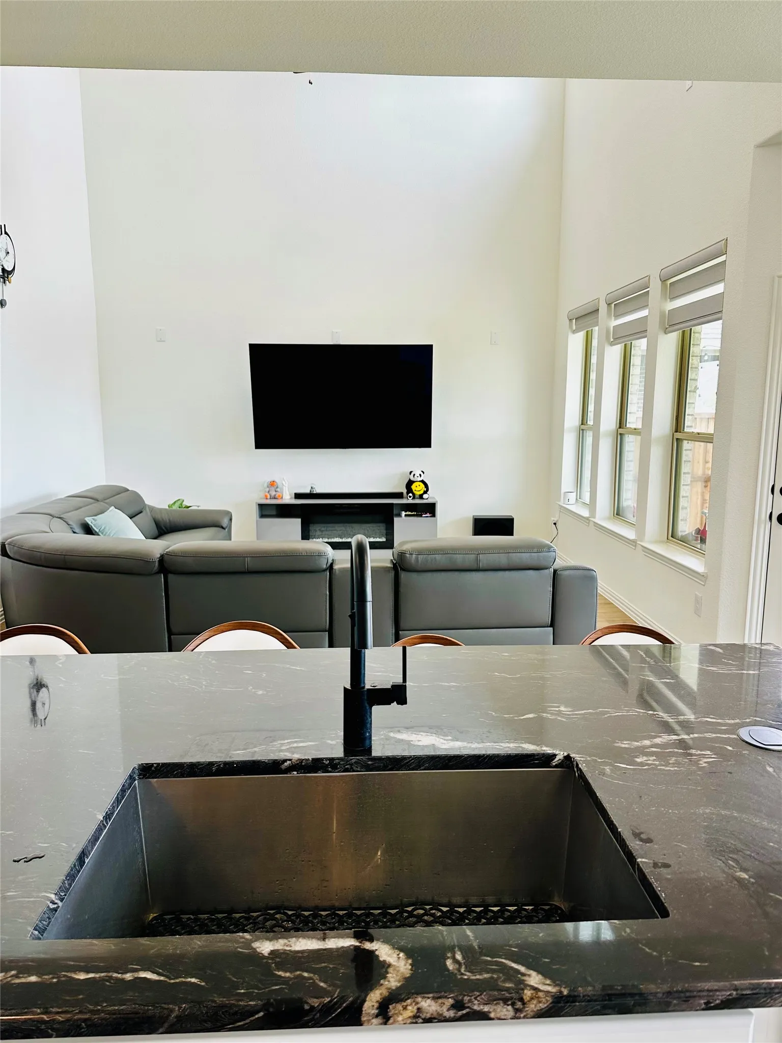 Single Family Residence For Rent in Denton County , 1212 Rosebay Drive, Justin, Texas 76247, 4 Bedroom, 3 Bathroom, 2 Garage spaces, 2,489 Sqft, built in 2024, mls#21391833, Real Estate Agent in Justin, Homes For Rent in Denton county, Homes For Rent in Justin, Realtor in Justin Texas, Real Estate Brokerage Independent Realty Texas, Luminita Cordes Realtor