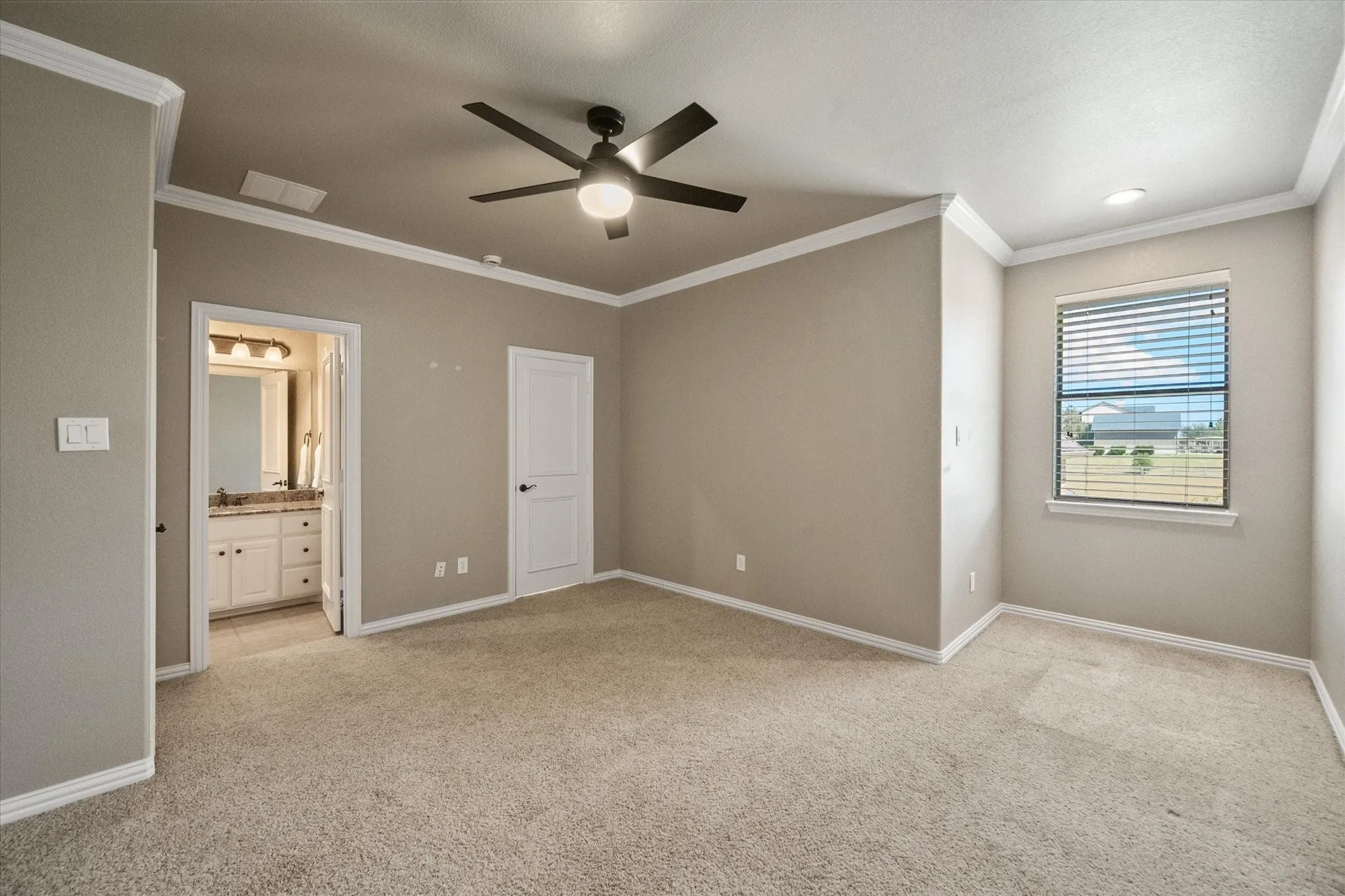 Single Family Residence For Sale in Rockwall County , 2705 Rolling Meadows Drive, Rockwall, Texas 75087, 4 Bedroom, 5 Bathroom, 3 Garage spaces, 4,283 Sqft, built in 2006, mls#21391697, Real Estate Agent in Rockwall, Homes For Sale in Rockwall county, Homes For Sale in Rockwall, Realtor in Rockwall Texas, Real Estate Brokerage Independent Realty Texas, Luminita Cordes Realtor