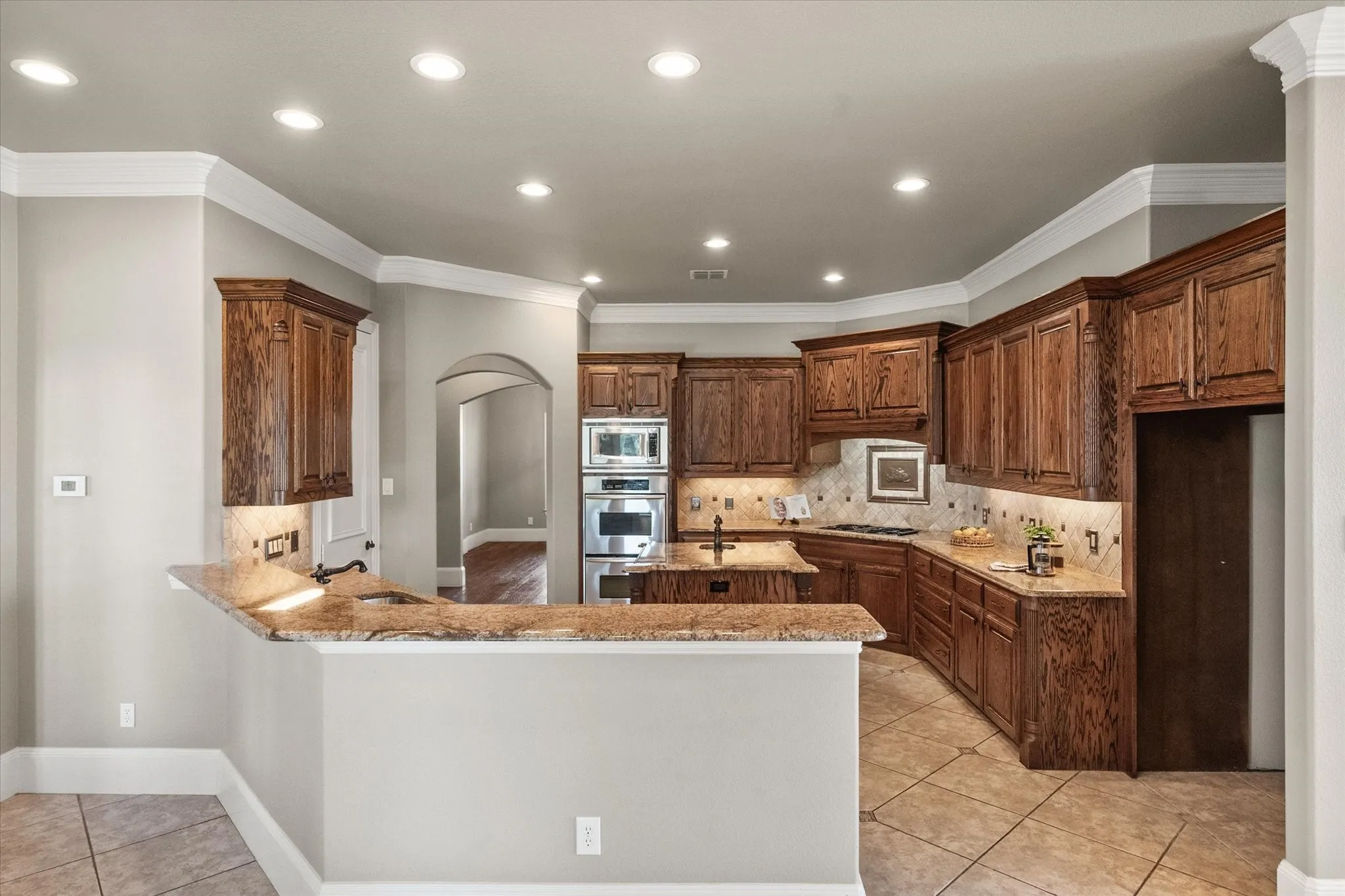 Single Family Residence For Sale in Rockwall County , 2705 Rolling Meadows Drive, Rockwall, Texas 75087, 4 Bedroom, 5 Bathroom, 3 Garage spaces, 4,283 Sqft, built in 2006, mls#21391697, Real Estate Agent in Rockwall, Homes For Sale in Rockwall county, Homes For Sale in Rockwall, Realtor in Rockwall Texas, Real Estate Brokerage Independent Realty Texas, Luminita Cordes Realtor