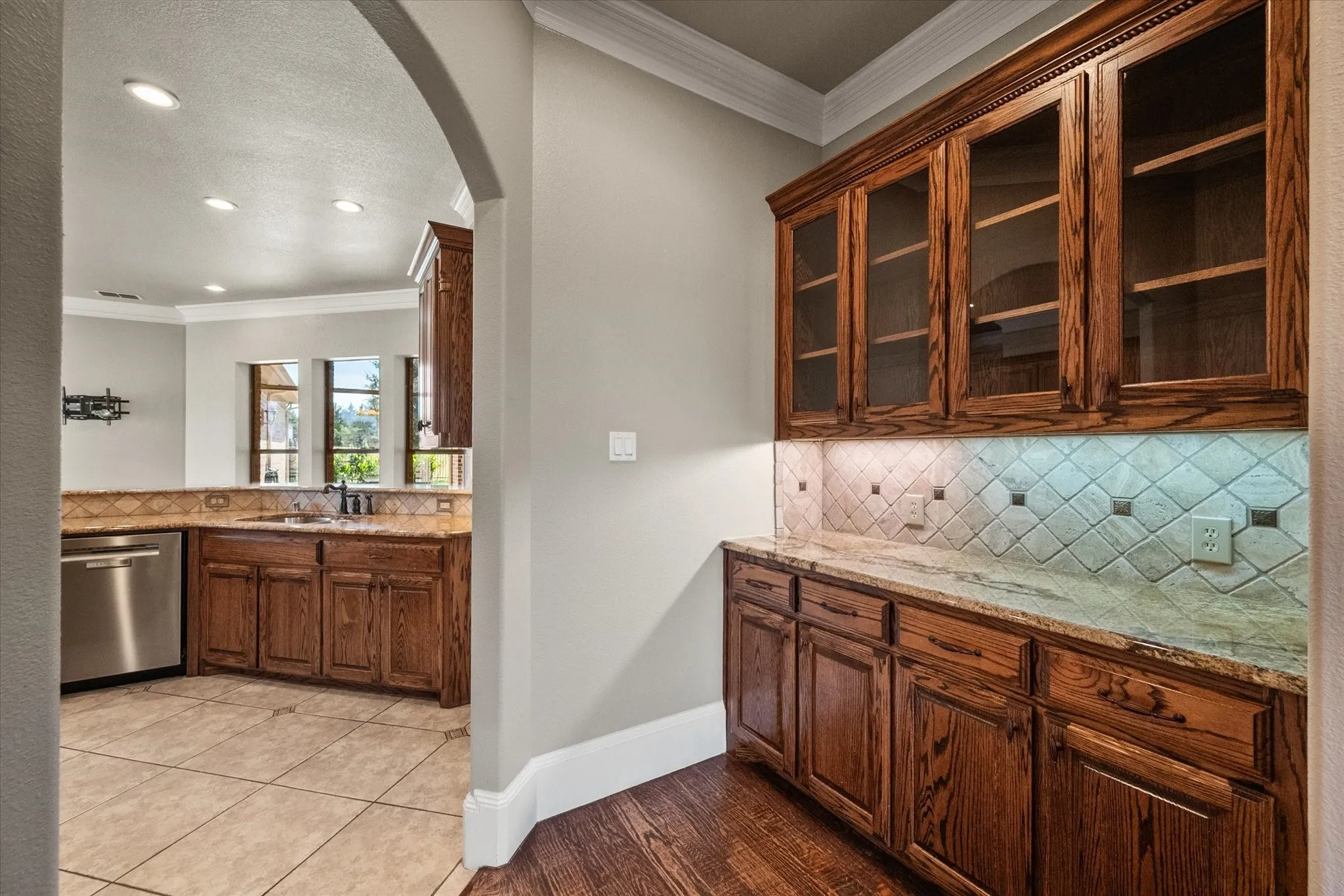 Single Family Residence For Sale in Rockwall County , 2705 Rolling Meadows Drive, Rockwall, Texas 75087, 4 Bedroom, 5 Bathroom, 3 Garage spaces, 4,283 Sqft, built in 2006, mls#21391697, Real Estate Agent in Rockwall, Homes For Sale in Rockwall county, Homes For Sale in Rockwall, Realtor in Rockwall Texas, Real Estate Brokerage Independent Realty Texas, Luminita Cordes Realtor