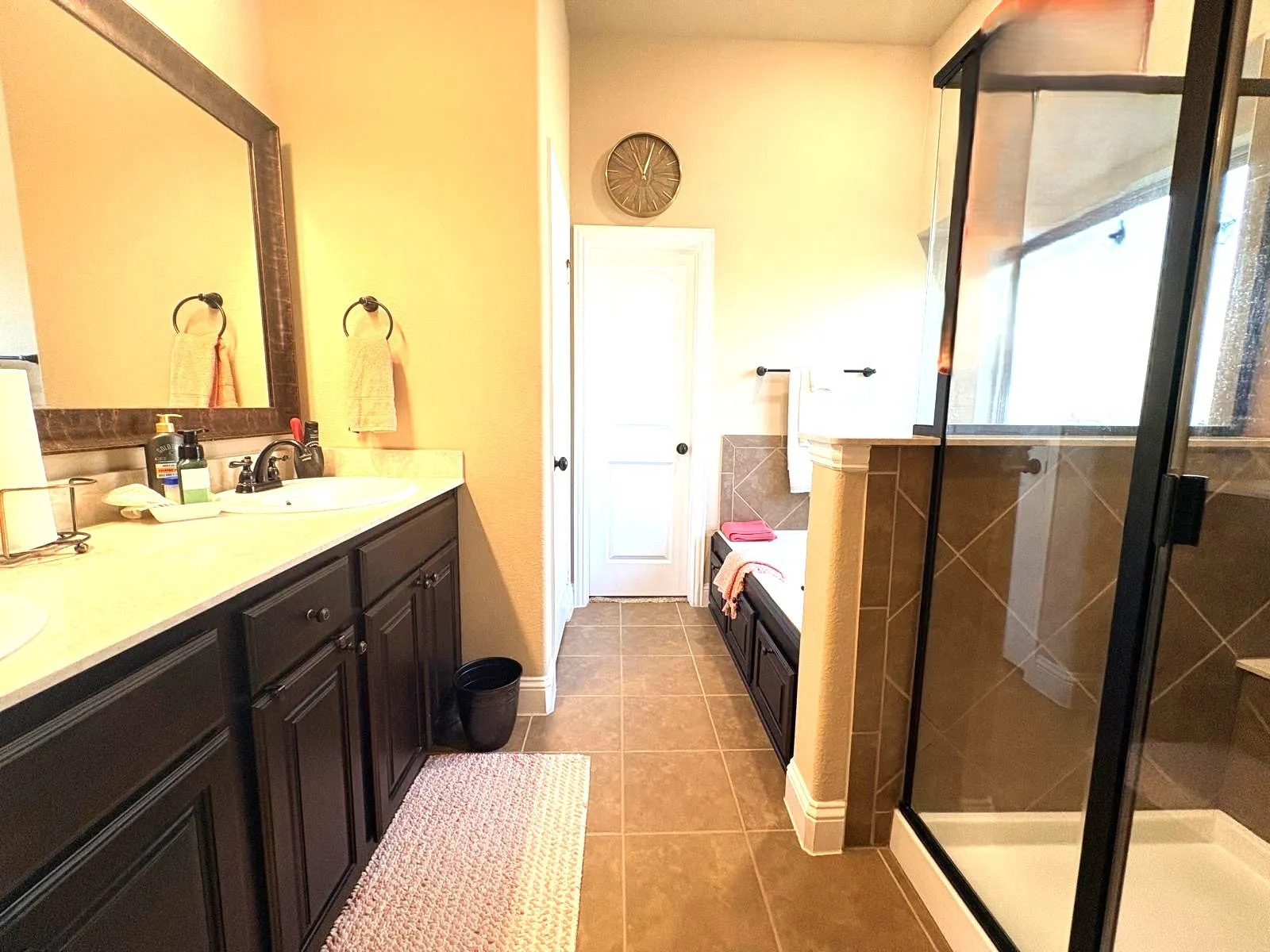 Single Family Residence For Sale in Kaufman County , 252 Arbury Drive, Forney, Texas 75126, 4 Bedroom, 4 Bathroom, 2 Garage spaces, 2,667 Sqft, built in 2017, mls#21391482, Real Estate Agent in Forney, Homes For Sale in Kaufman county, Homes For Sale in Forney, Realtor in Forney Texas, Real Estate Brokerage Independent Realty Texas, Luminita Cordes Realtor