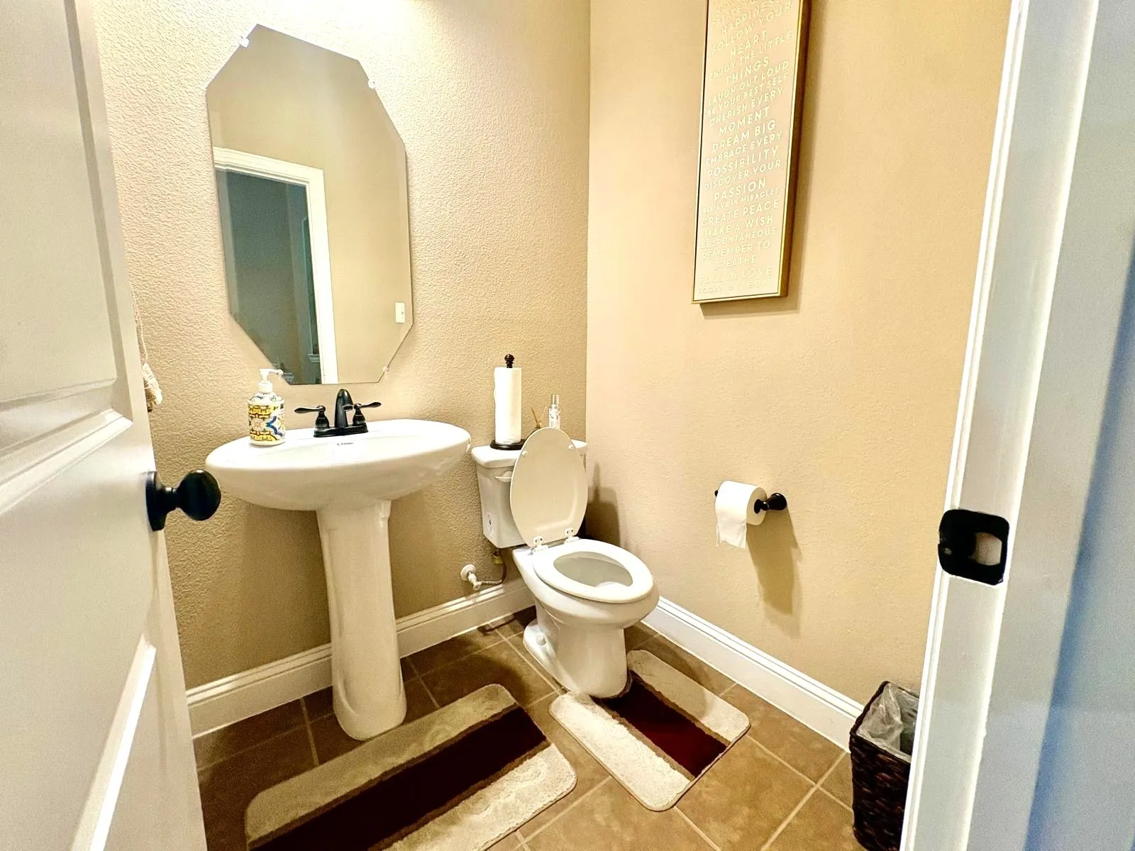 Single Family Residence For Sale in Kaufman County , 252 Arbury Drive, Forney, Texas 75126, 4 Bedroom, 4 Bathroom, 2 Garage spaces, 2,667 Sqft, built in 2017, mls#21391482, Real Estate Agent in Forney, Homes For Sale in Kaufman county, Homes For Sale in Forney, Realtor in Forney Texas, Real Estate Brokerage Independent Realty Texas, Luminita Cordes Realtor