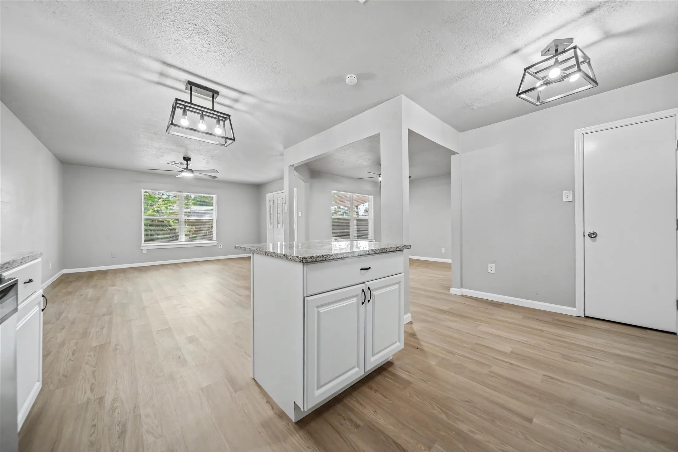 Single Family Residence For Sale in Tarrant County , 5300 Topper Drive, North Richland Hills, Texas 76180, 3 Bedroom, 2 Bathroom, 2 Garage spaces, 1,538 Sqft, built in 1959, mls#21393756, Real Estate Agent in North Richland Hills, Homes For Sale in Tarrant county, Homes For Sale in North Richland Hills, Realtor in North Richland Hills Texas, Real Estate Brokerage Independent Realty Texas, Luminita Cordes Realtor