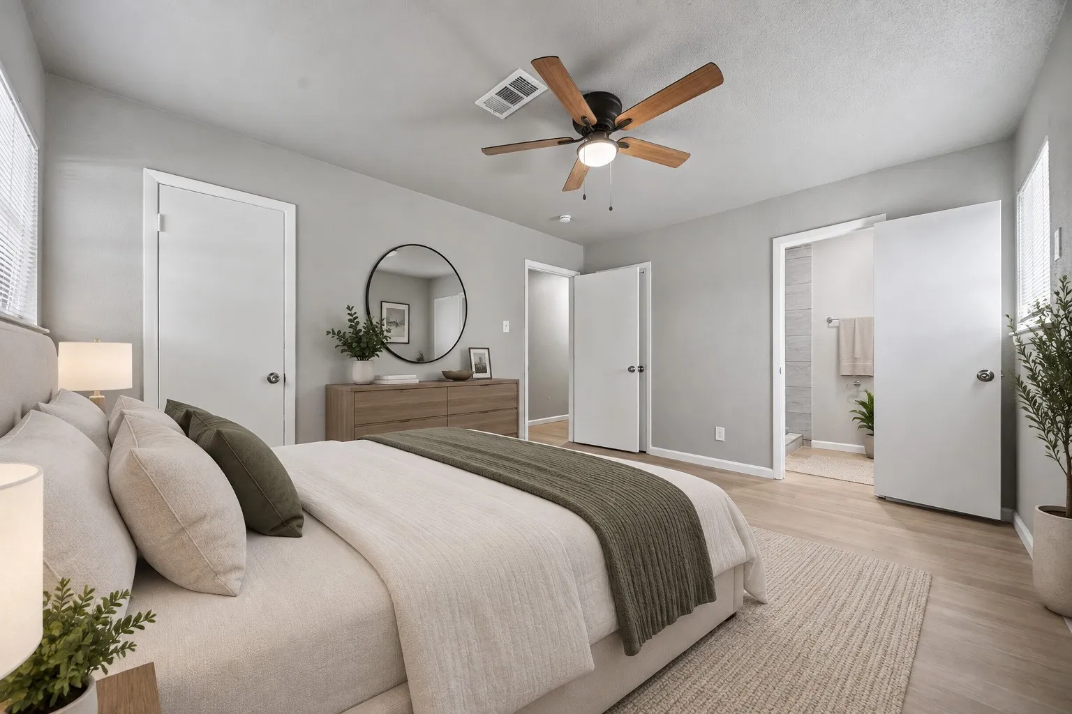 Single Family Residence For Sale in Tarrant County , 5300 Topper Drive, North Richland Hills, Texas 76180, 3 Bedroom, 2 Bathroom, 2 Garage spaces, 1,538 Sqft, built in 1959, mls#21393756, Real Estate Agent in North Richland Hills, Homes For Sale in Tarrant county, Homes For Sale in North Richland Hills, Realtor in North Richland Hills Texas, Real Estate Brokerage Independent Realty Texas, Luminita Cordes Realtor