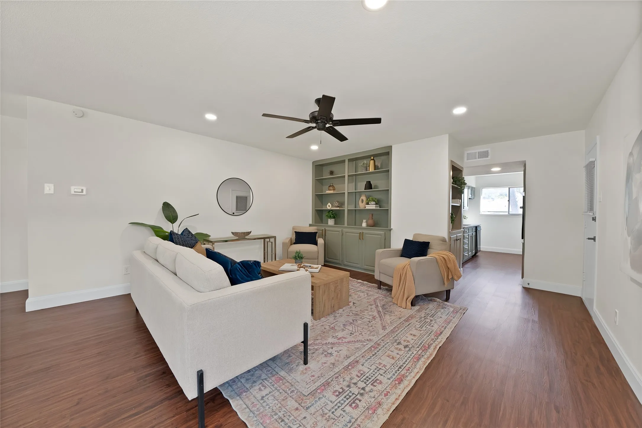 Single Family Residence For Sale in Dallas County , 513 Lexington Lane, Richardson, Texas 75080, 3 Bedroom, 2 Bathroom, 1 Garage spaces, 1,364 Sqft, built in 1961, mls#21390359, Real Estate Agent in Richardson, Homes For Sale in Dallas county, Homes For Sale in Richardson, Realtor in Richardson Texas, Real Estate Brokerage Independent Realty Texas, Luminita Cordes Realtor