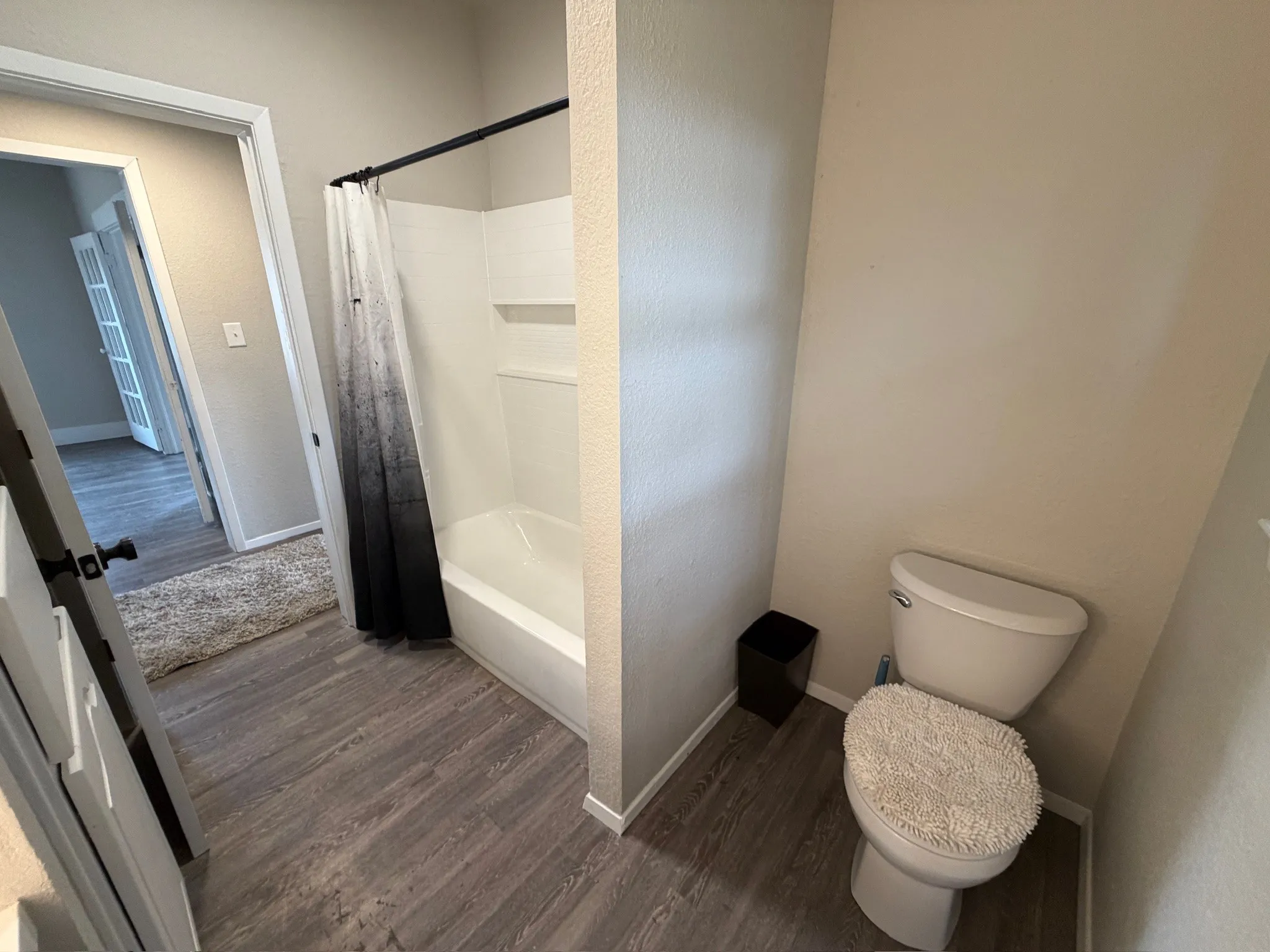 Single Family Residence For Sale in Eastland County , 1105 W Main Street, Eastland, Texas 76448, 2 Bedroom, 1 Bathroom, Garage spaces, 1,120 Sqft, built in 1945, mls#21393114, Real Estate Agent in Eastland, Homes For Sale in Eastland county, Homes For Sale in Eastland, Realtor in Eastland Texas, Real Estate Brokerage Independent Realty Texas, Luminita Cordes Realtor