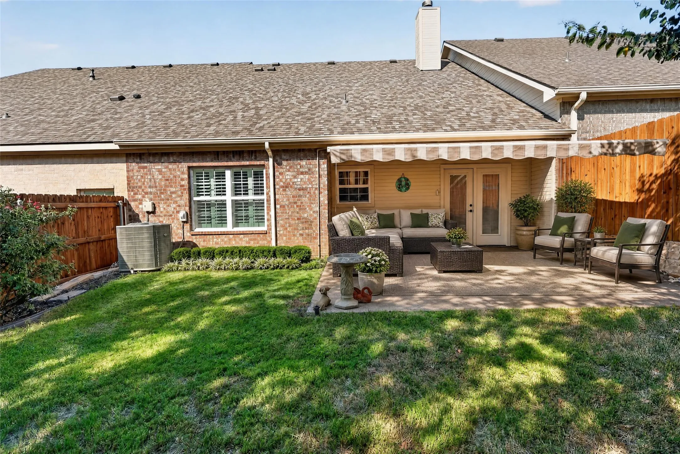 Townhouse For Sale in Parker County , 410 Heritage Heights, Weatherford, Texas 76085, 2 Bedroom, 3 Bathroom, 2 Garage spaces, 1,539 Sqft, built in 2018, mls#21380746, Real Estate Agent in Weatherford, Homes For Sale in Parker county, Homes For Sale in Weatherford, Realtor in Weatherford Texas, Real Estate Brokerage Independent Realty Texas, Luminita Cordes Realtor