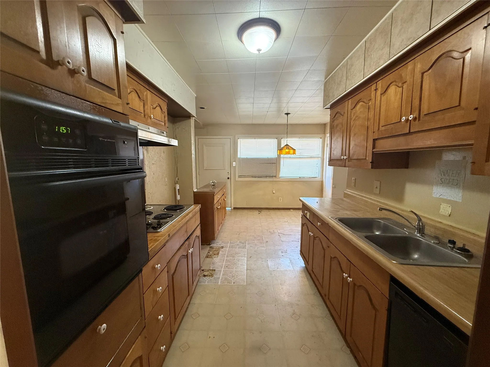 Single Family Residence For Sale in Dallas County , 3457 High Vista Drive, Dallas, Texas 75234, 3 Bedroom, 2 Bathroom, 2 Garage spaces, 1,810 Sqft, built in 1963, mls#21393819, Real Estate Agent in Dallas, Homes For Sale in Dallas county, Homes For Sale in Dallas, Realtor in Dallas Texas, Real Estate Brokerage Independent Realty Texas, Luminita Cordes Realtor