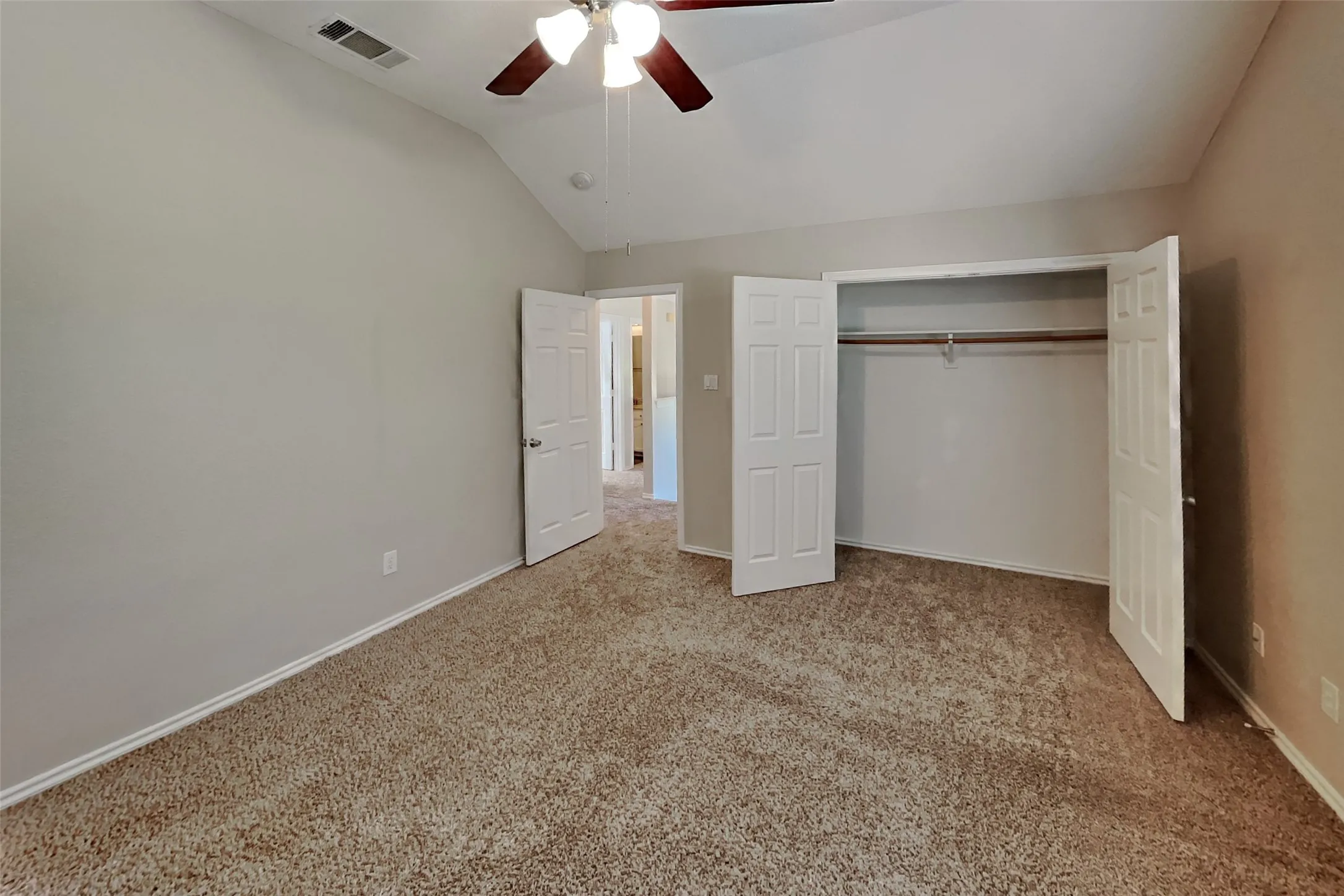Single Family Residence For Rent in Collin County , 7680 Tournament Road, Frisco, Texas 75035, 3 Bedroom, 3 Bathroom, 2 Garage spaces, 2,262 Sqft, built in 1994, mls#21393849, Real Estate Agent in Frisco, Homes For Rent in Collin county, Homes For Rent in Frisco, Realtor in Frisco Texas, Real Estate Brokerage Independent Realty Texas, Luminita Cordes Realtor