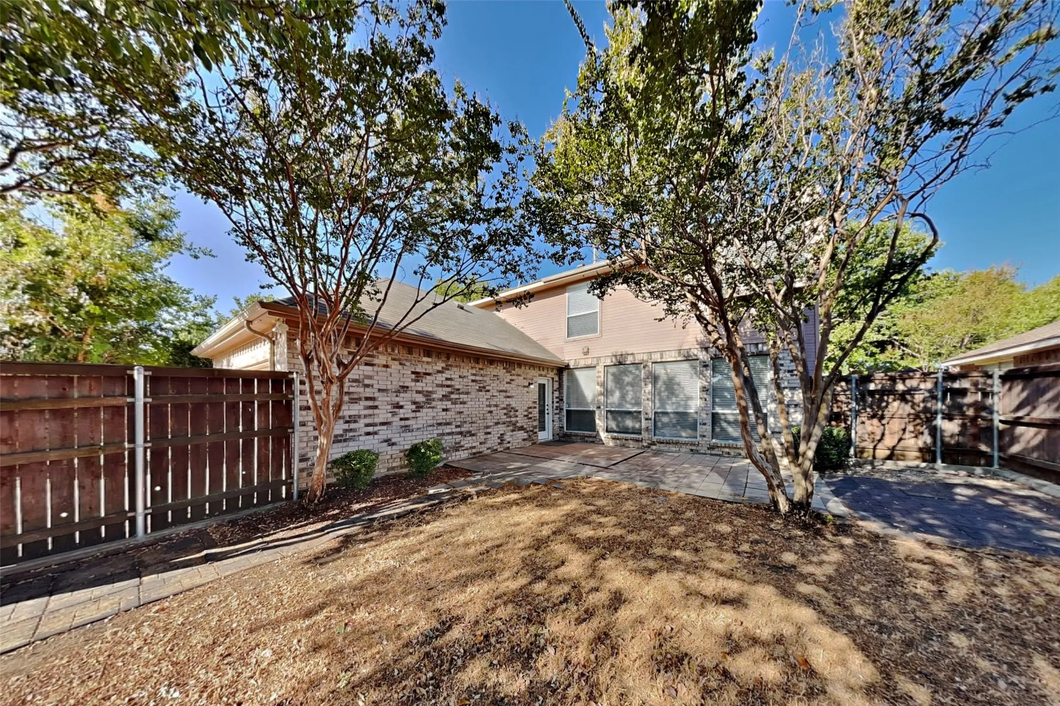 Single Family Residence For Rent in Collin County , 7680 Tournament Road, Frisco, Texas 75035, 3 Bedroom, 3 Bathroom, 2 Garage spaces, 2,262 Sqft, built in 1994, mls#21393849, Real Estate Agent in Frisco, Homes For Rent in Collin county, Homes For Rent in Frisco, Realtor in Frisco Texas, Real Estate Brokerage Independent Realty Texas, Luminita Cordes Realtor